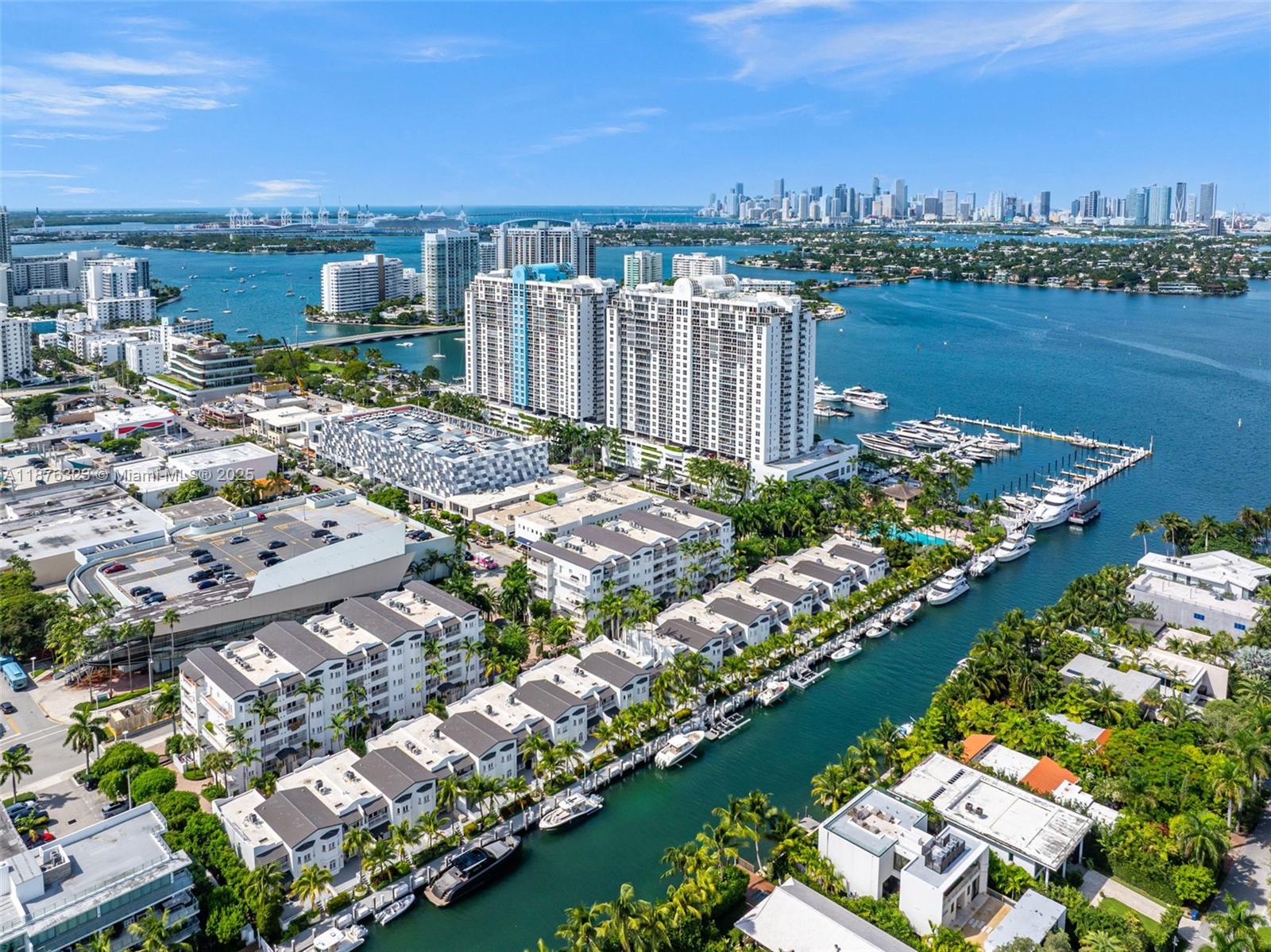 1413 Sunset Harbour Dr # 406