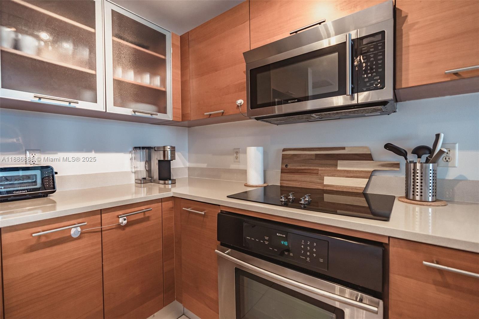 3250 NE 1st Ave # 719