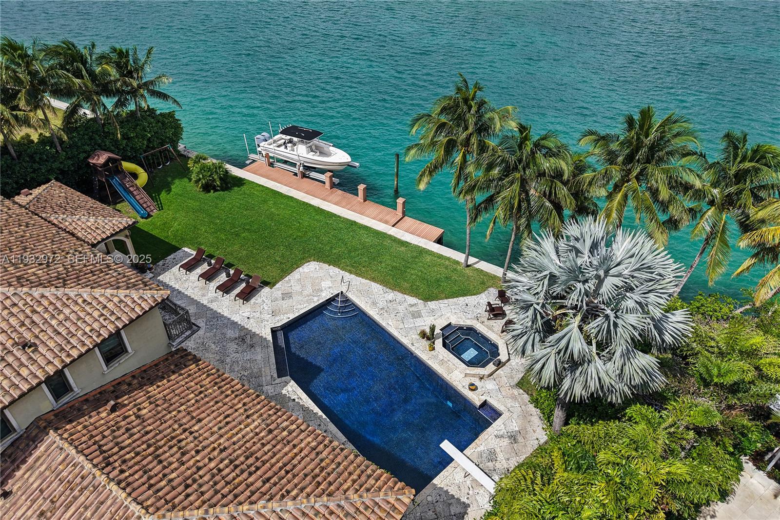 10330 W Broadview Dr