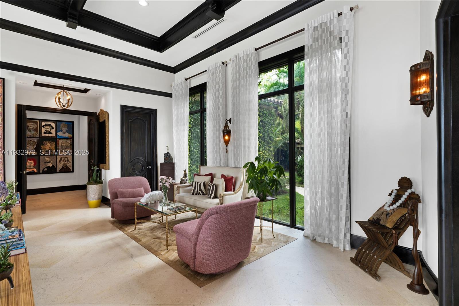 10330 W Broadview Dr