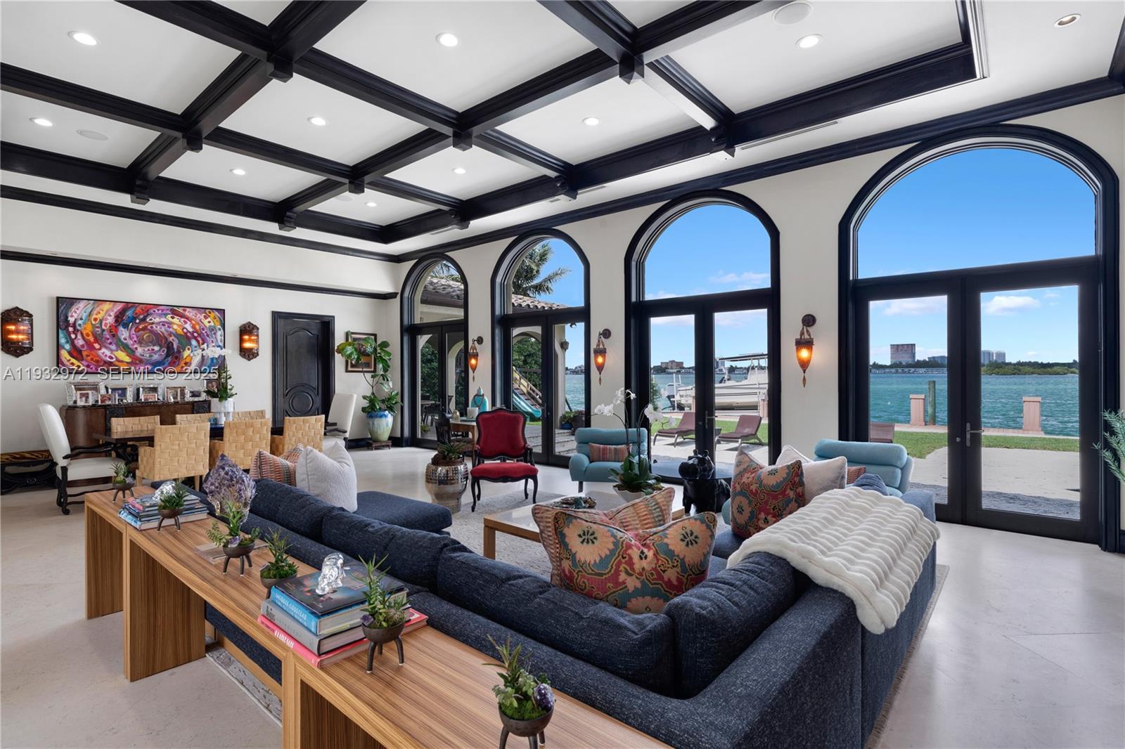 10330 W Broadview Dr