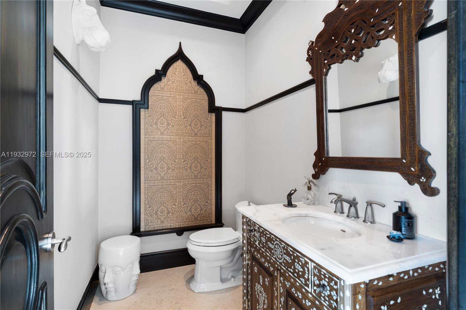 10330 W Broadview Dr