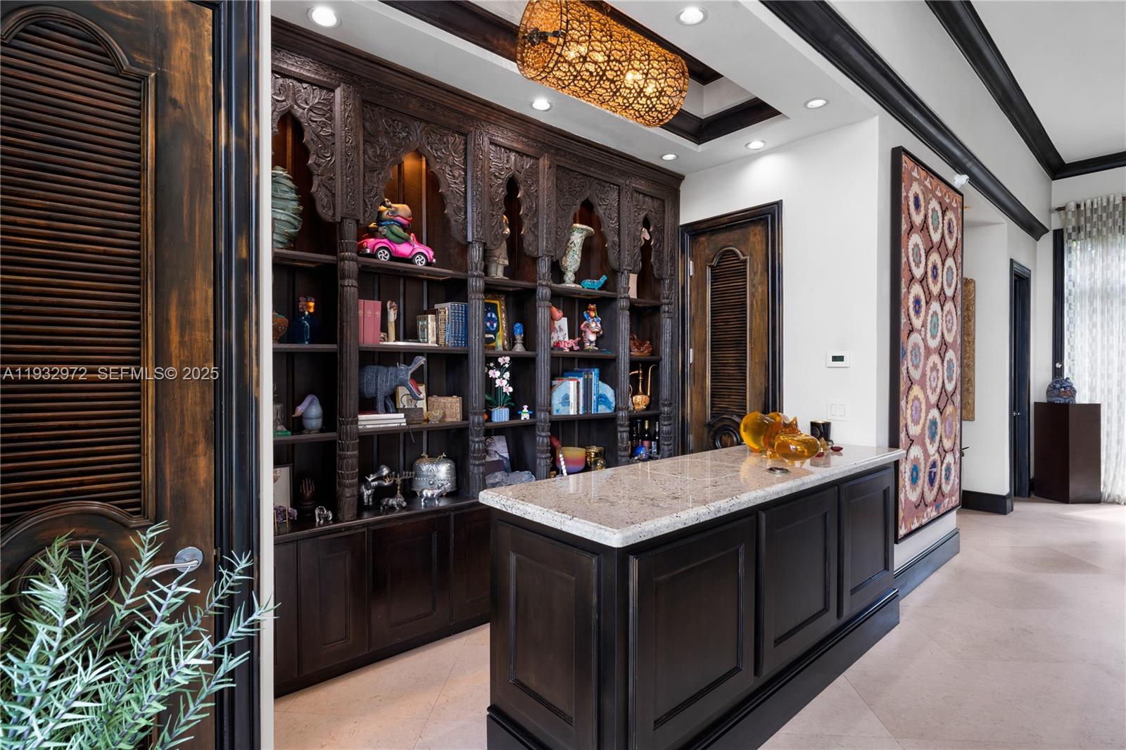 10330 W Broadview Dr