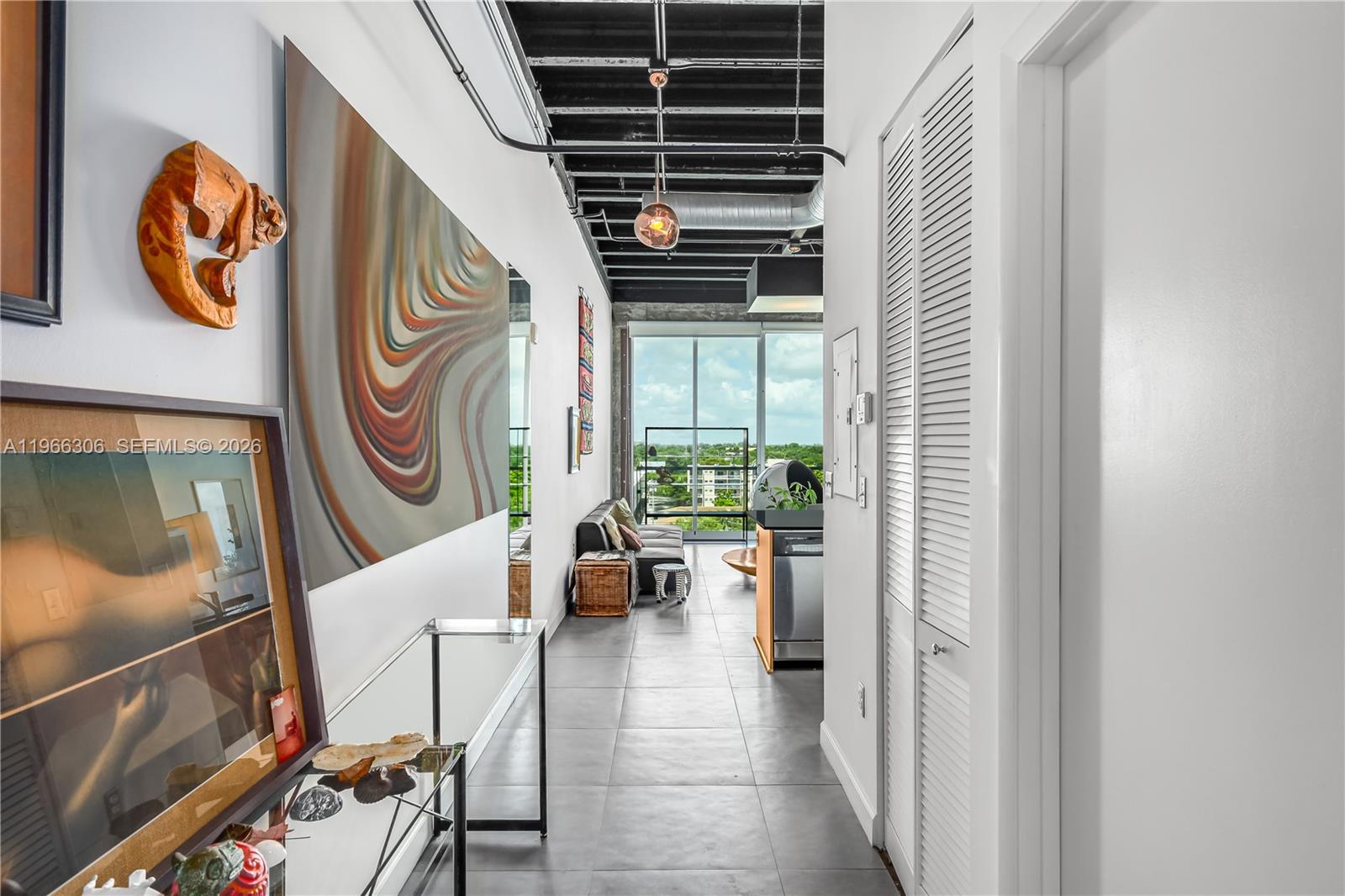 8101 Biscayne Blvd # 613 Unit: R-613