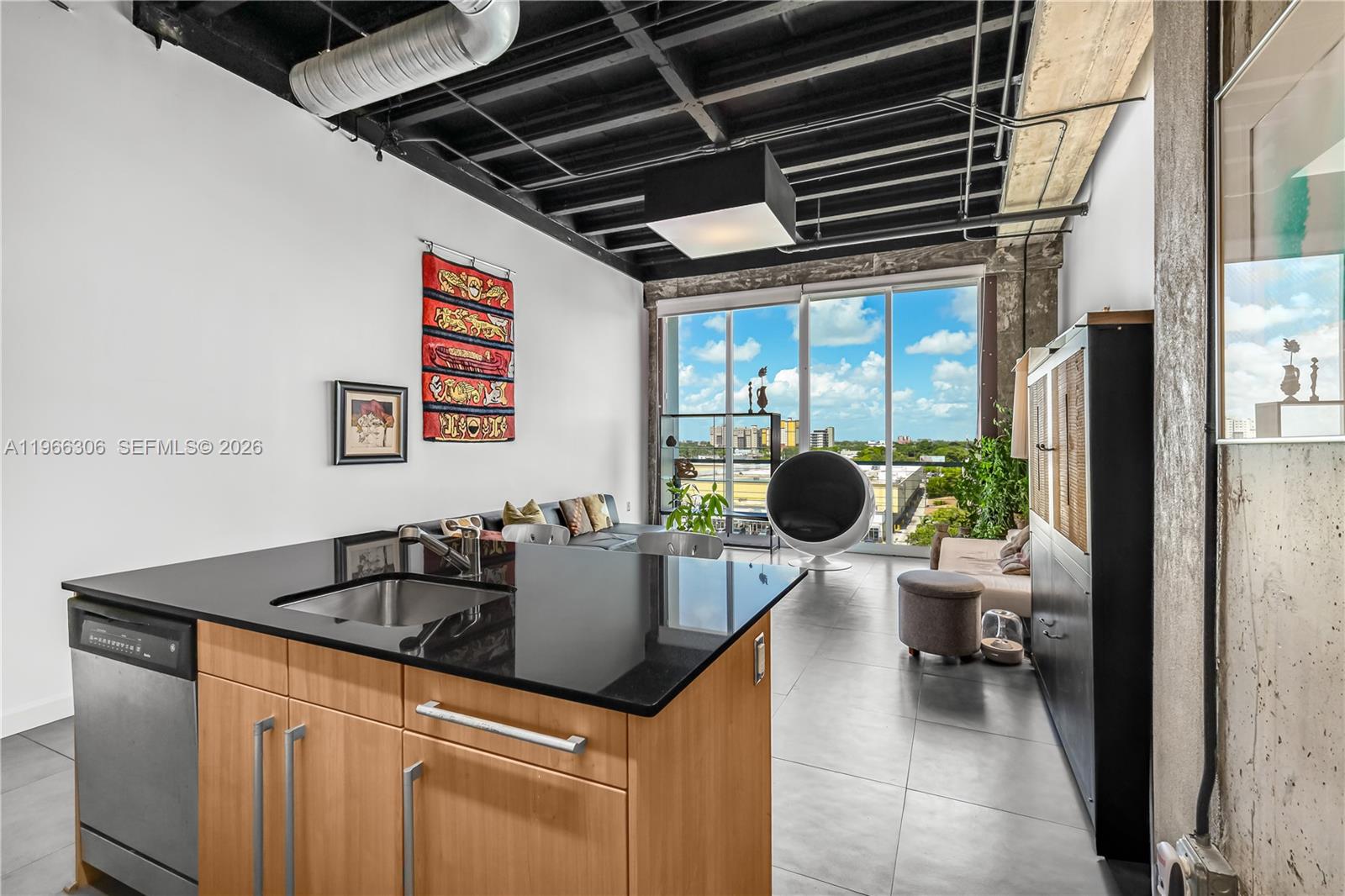 8101 Biscayne Blvd # 613 Unit: R-613