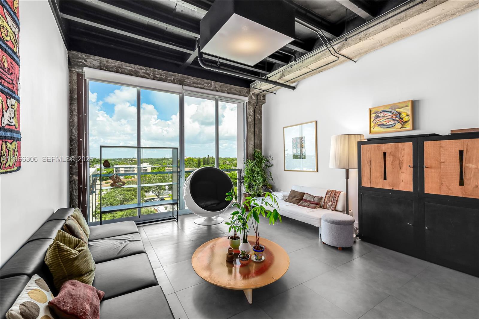 8101 Biscayne Blvd # 613 Unit: R-613