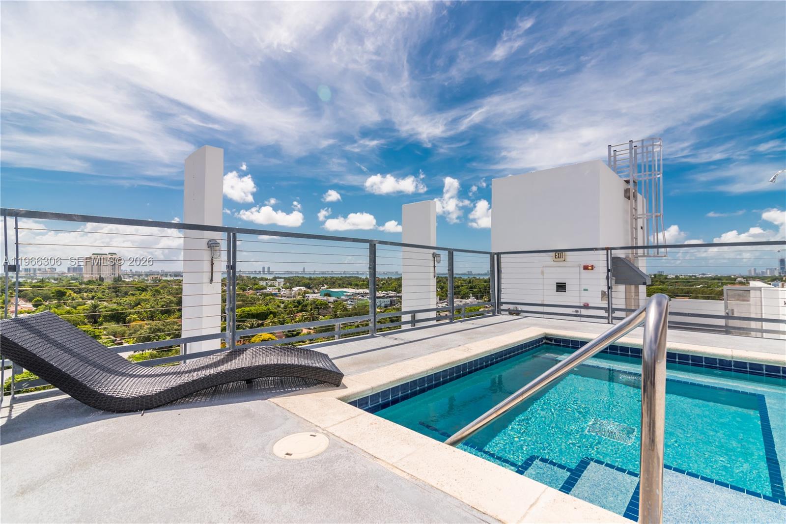 8101 Biscayne Blvd # 613 Unit: R-613