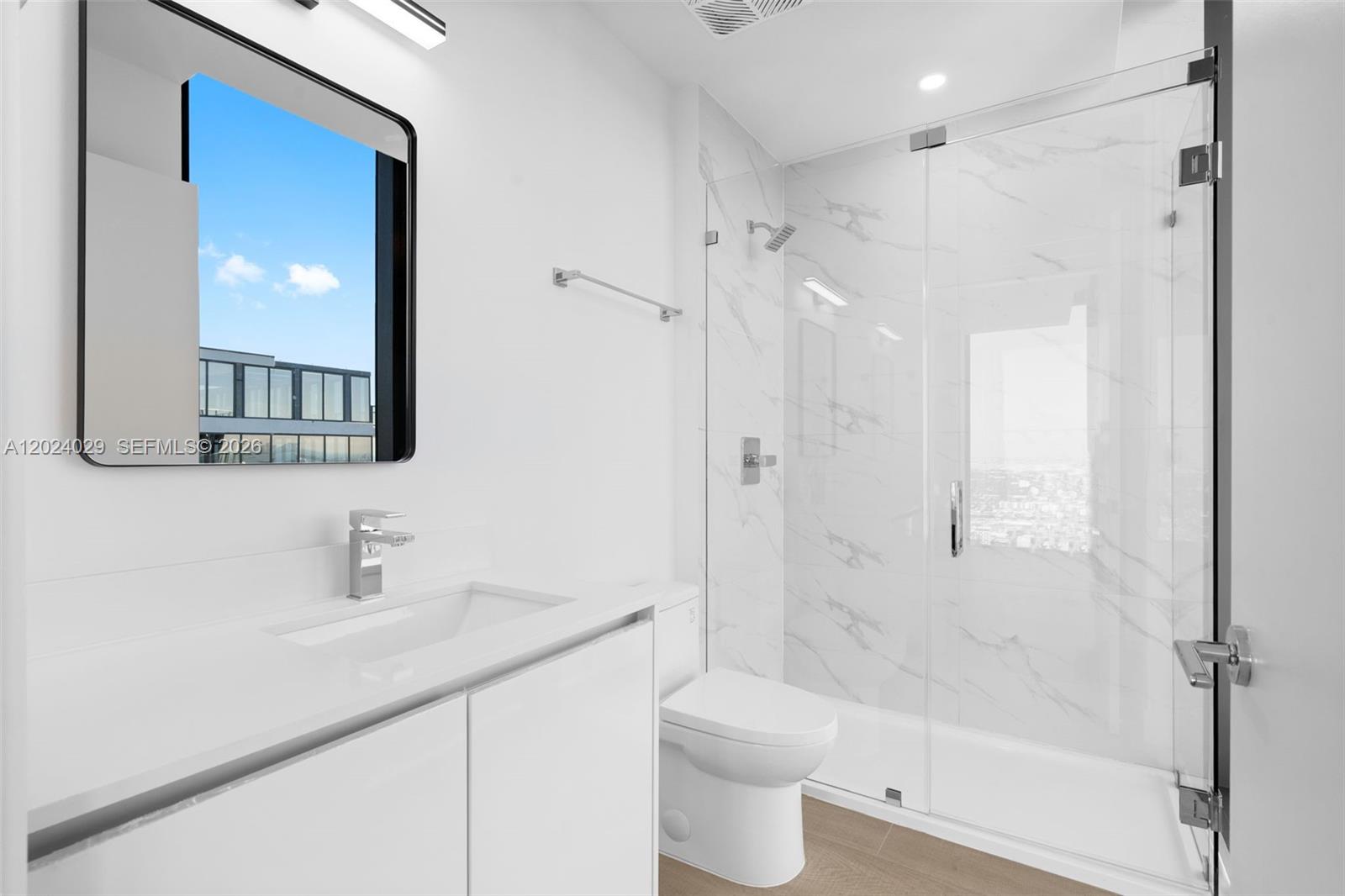 700 NE 24th St Unit: PH6005