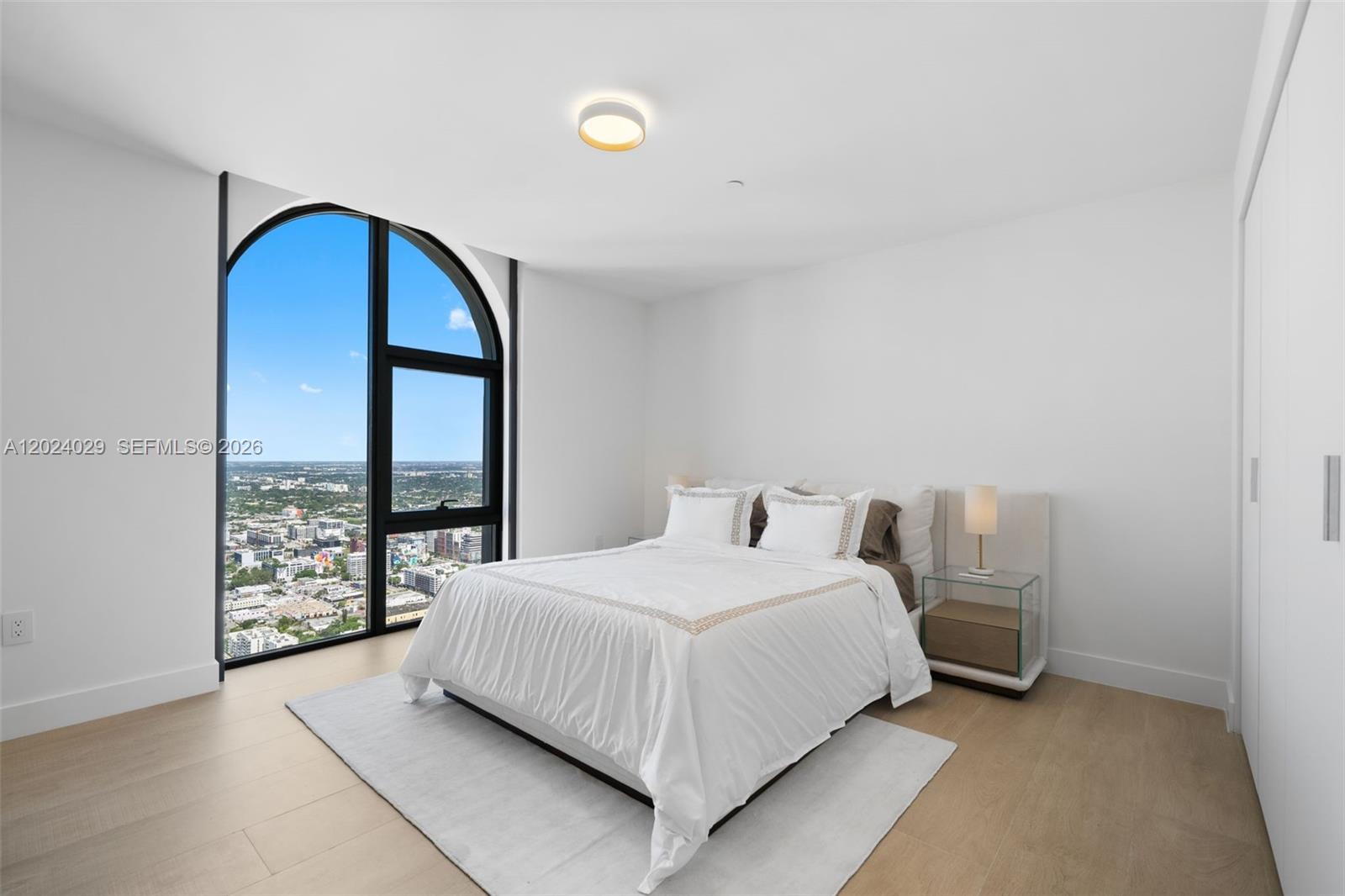 700 NE 24th St Unit: PH6005