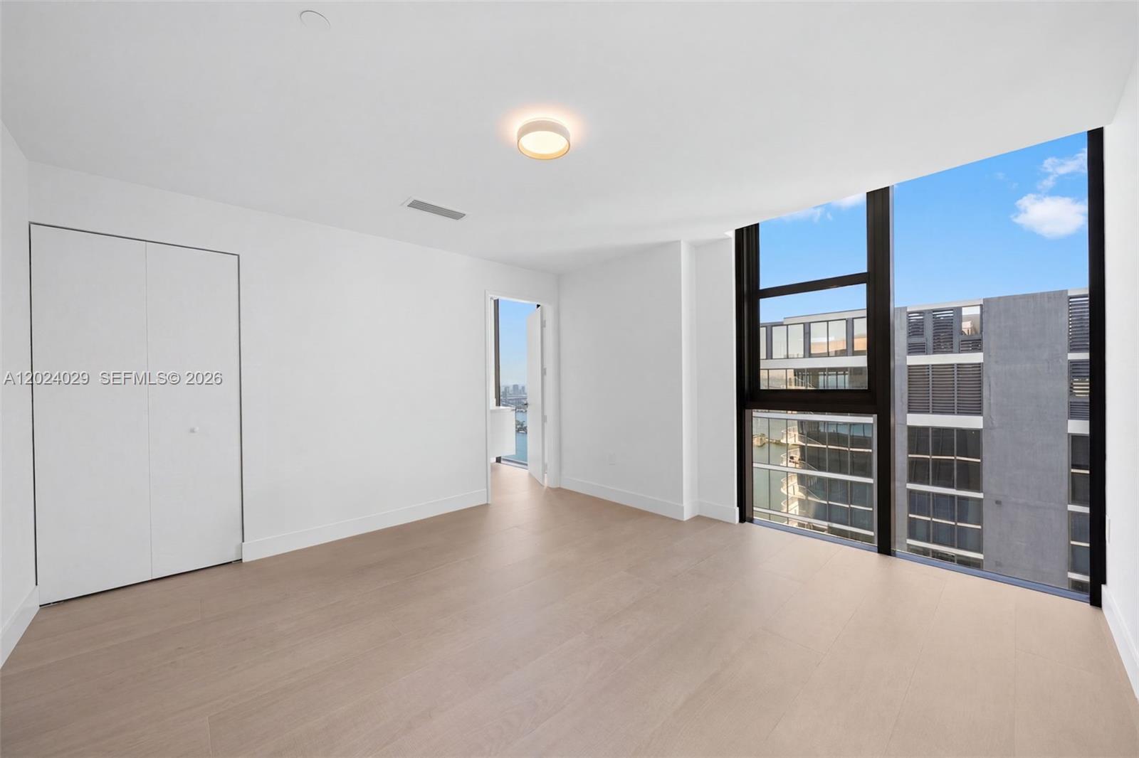 700 NE 24th St Unit: PH6005