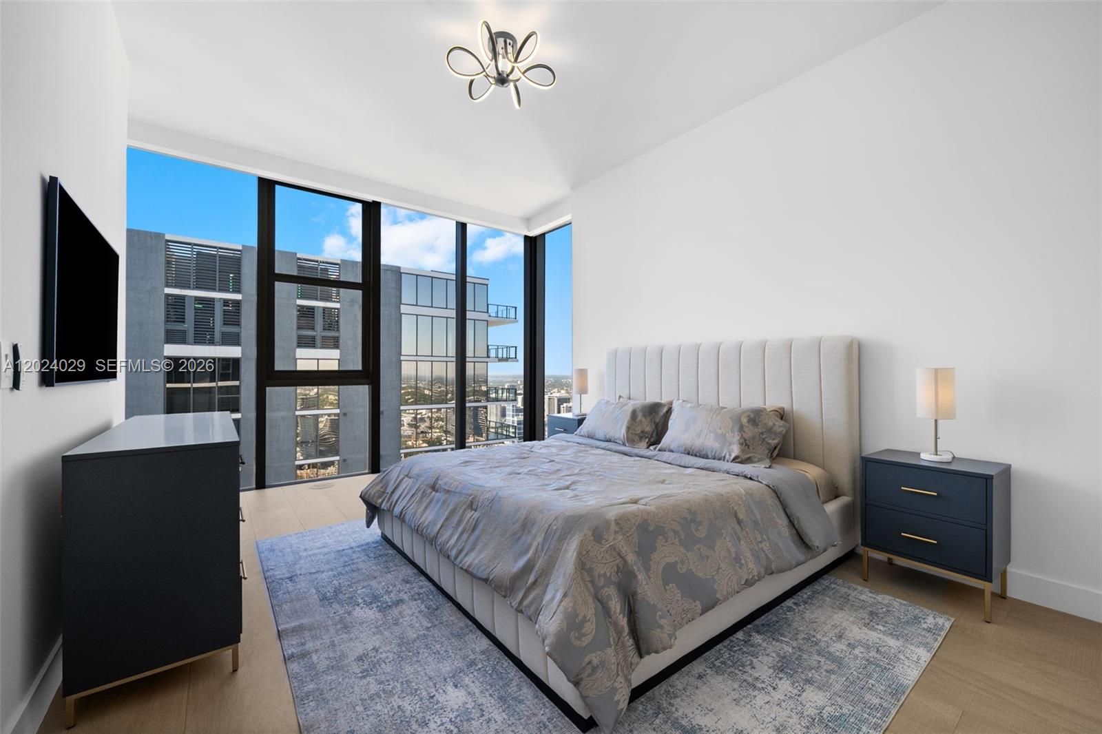 700 NE 24th St Unit: PH6005