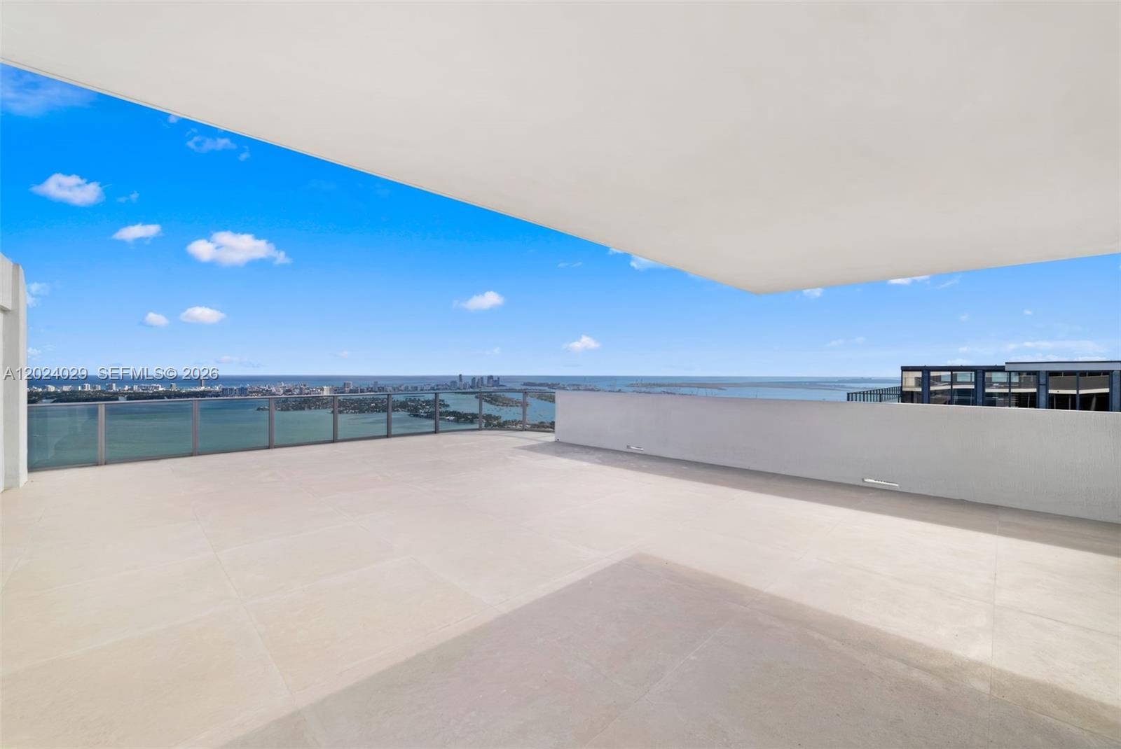 700 NE 24th St Unit: PH6005