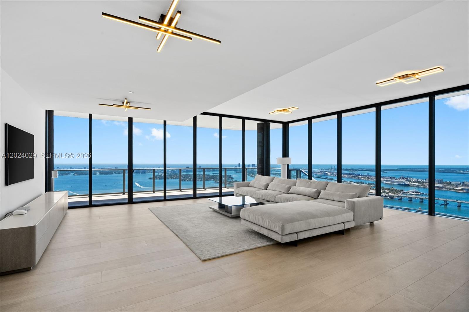 700 NE 24th St Unit: PH6005