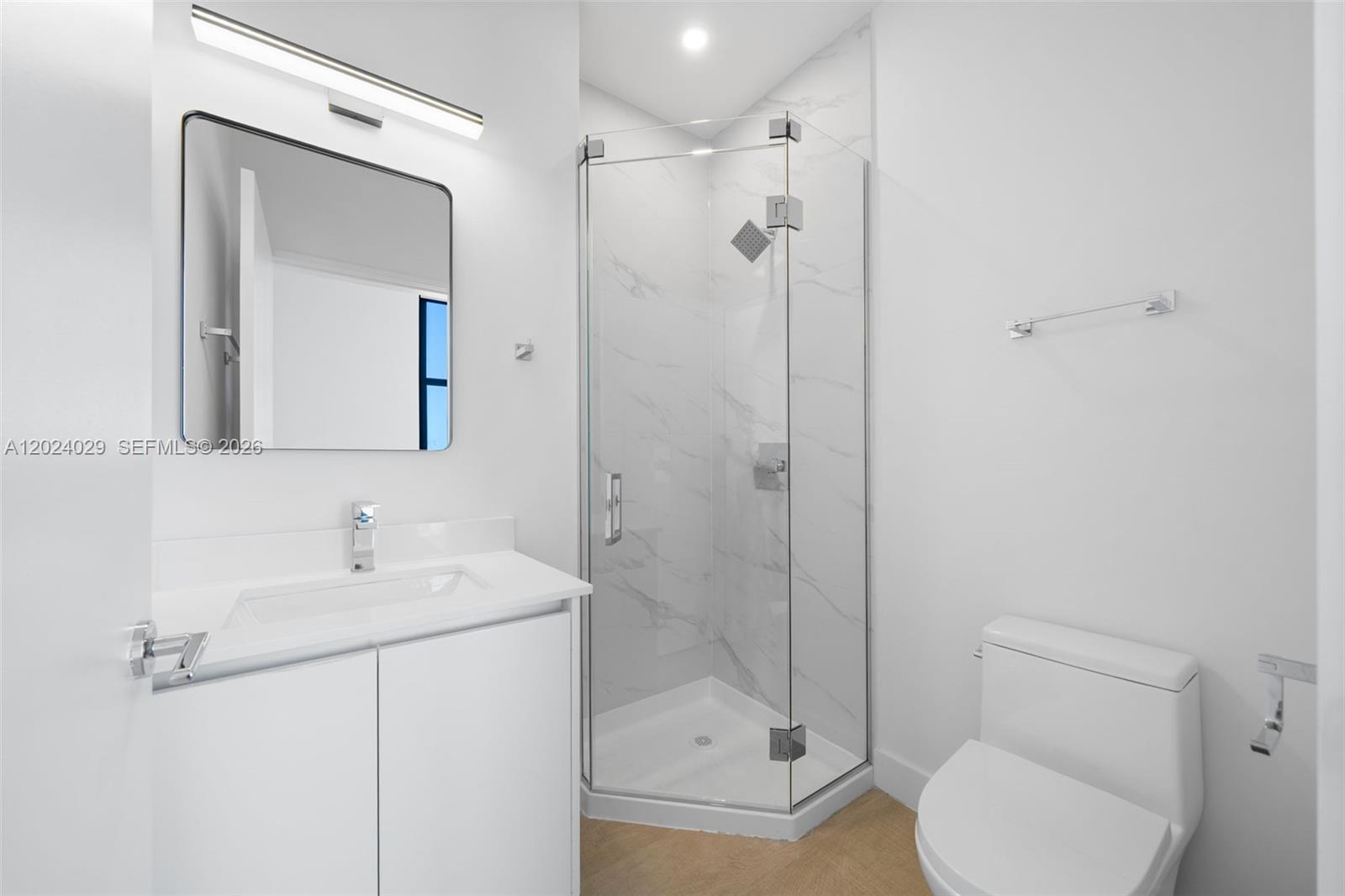 700 NE 24th St Unit: PH6005