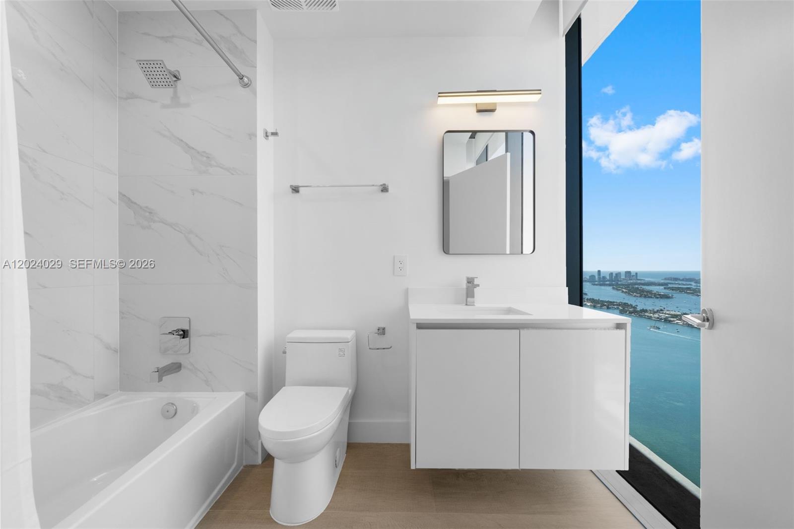 700 NE 24th St Unit: PH6005