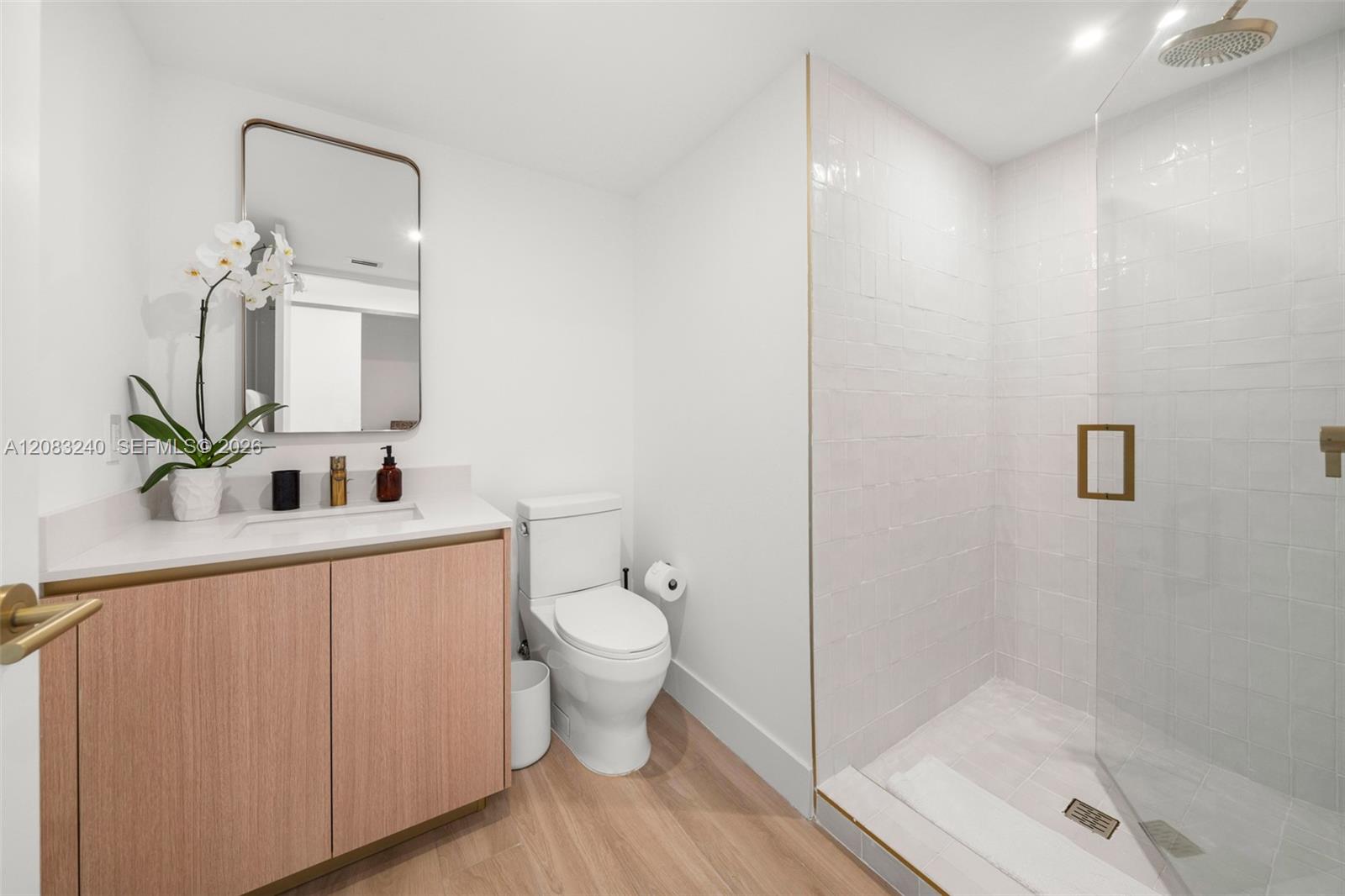 90 NE 32nd street # 801