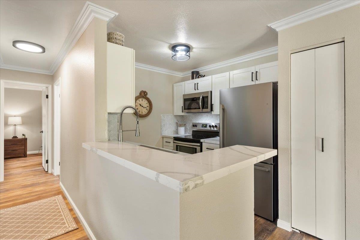 140 Uwapo Rd Unit: 12-104