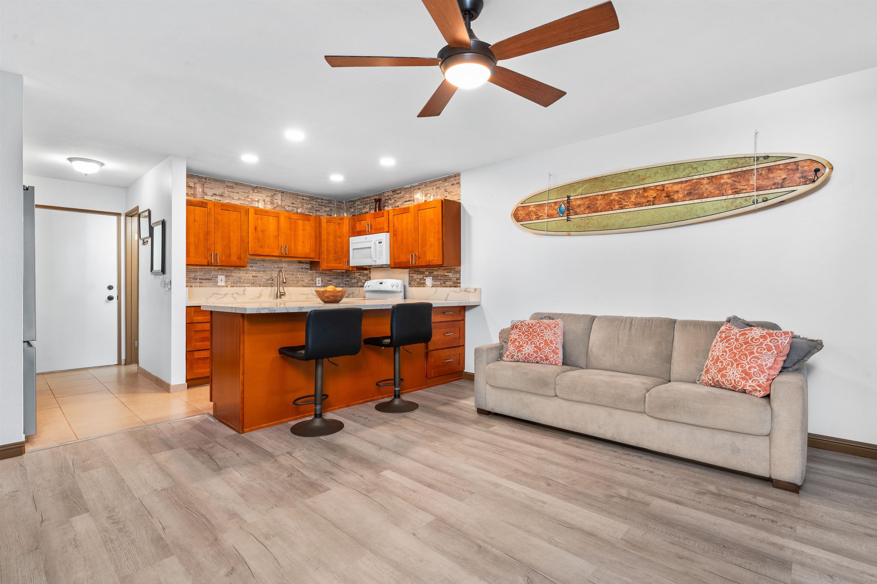 3740 Lower Honoapiilani Rd Unit: G102