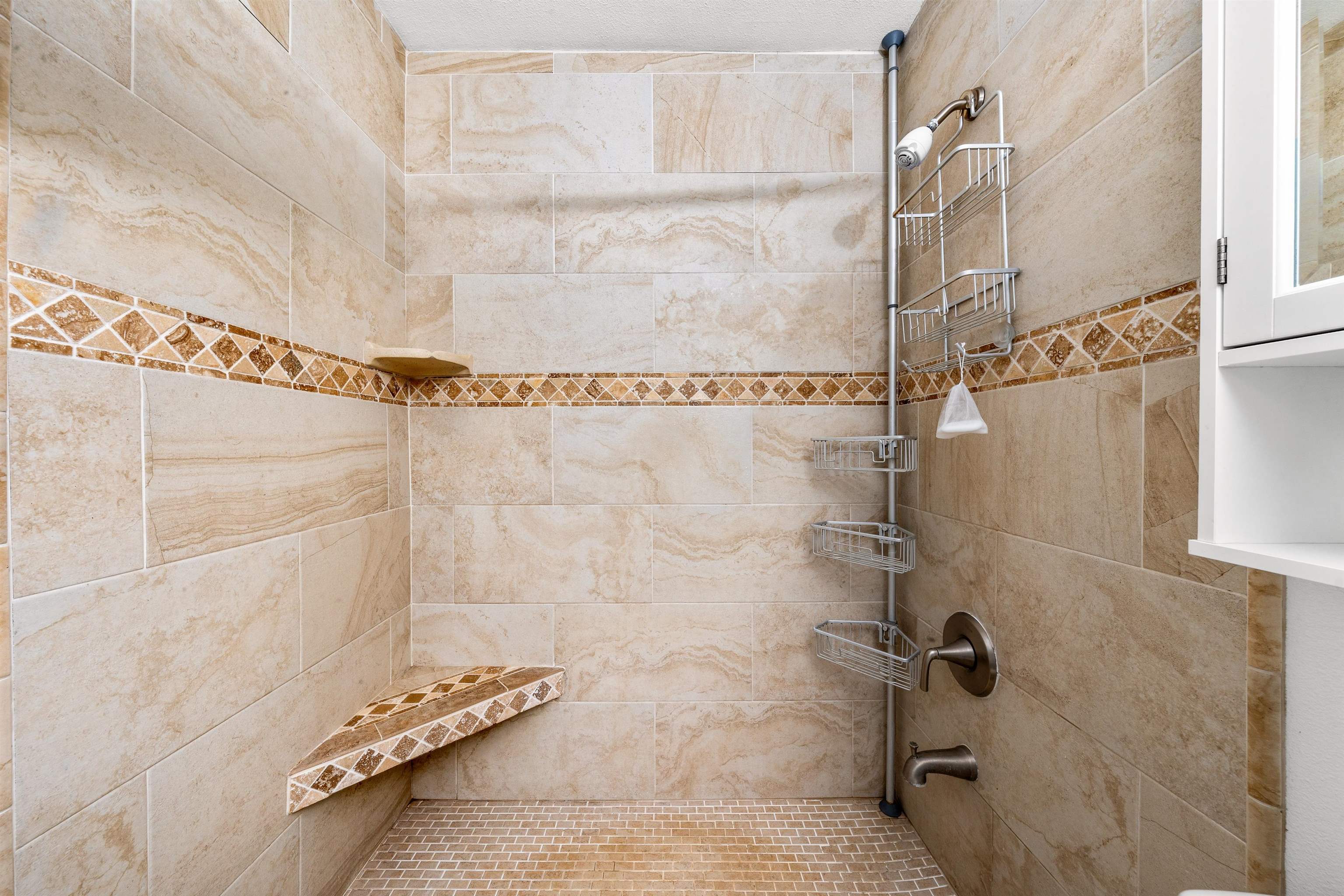 3740 Lower Honoapiilani Rd Unit: G102