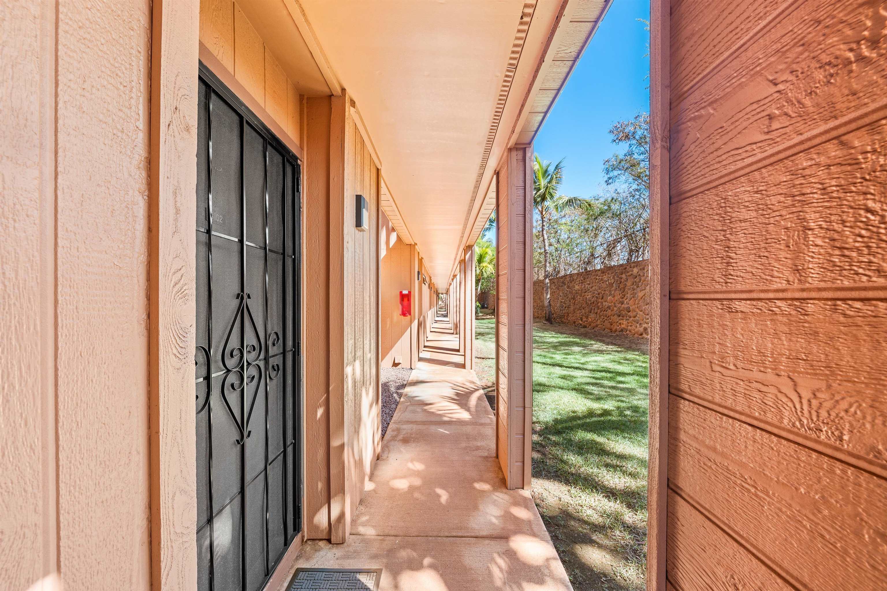 3740 Lower Honoapiilani Rd Unit: G102