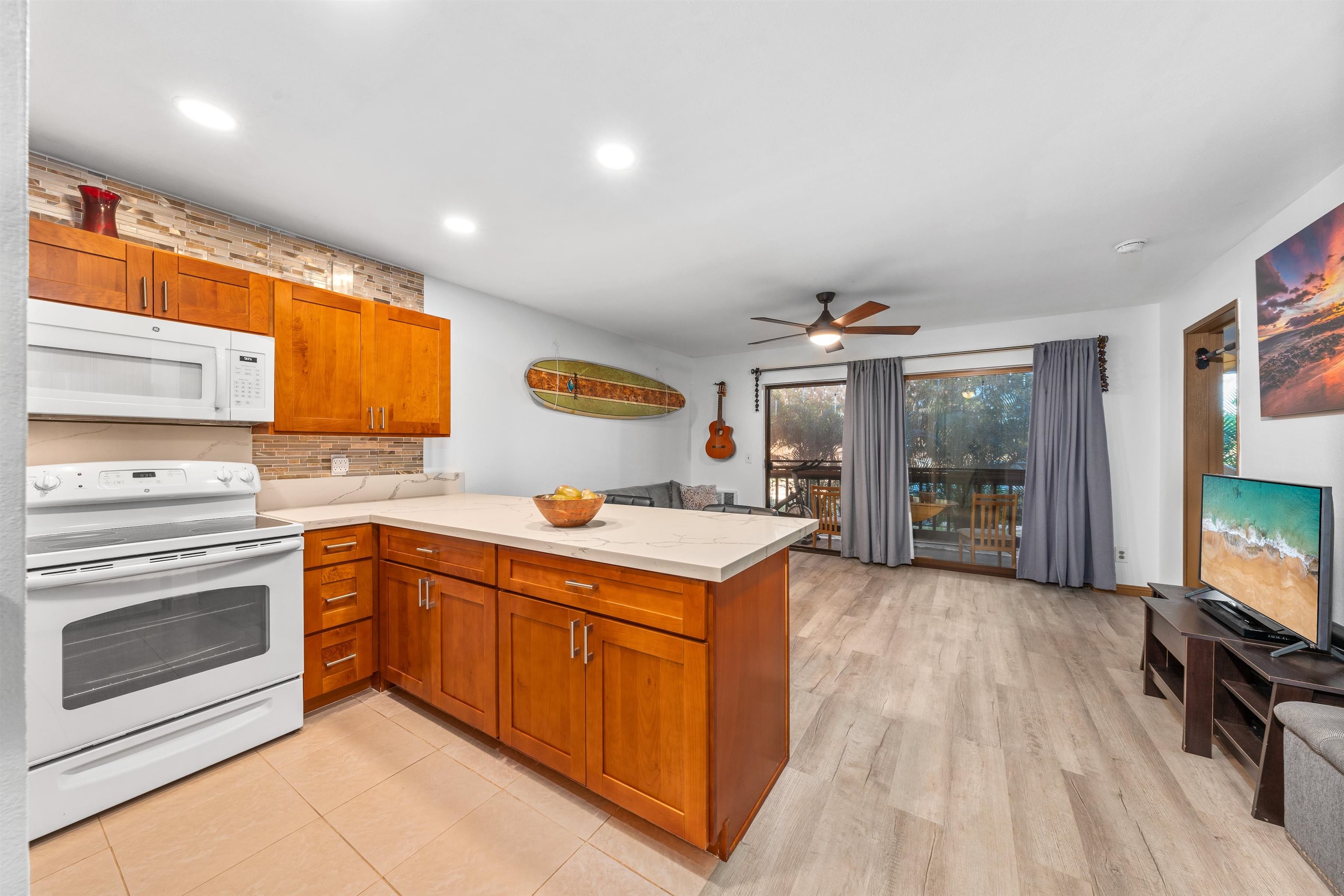 3740 Lower Honoapiilani Rd Unit: G102