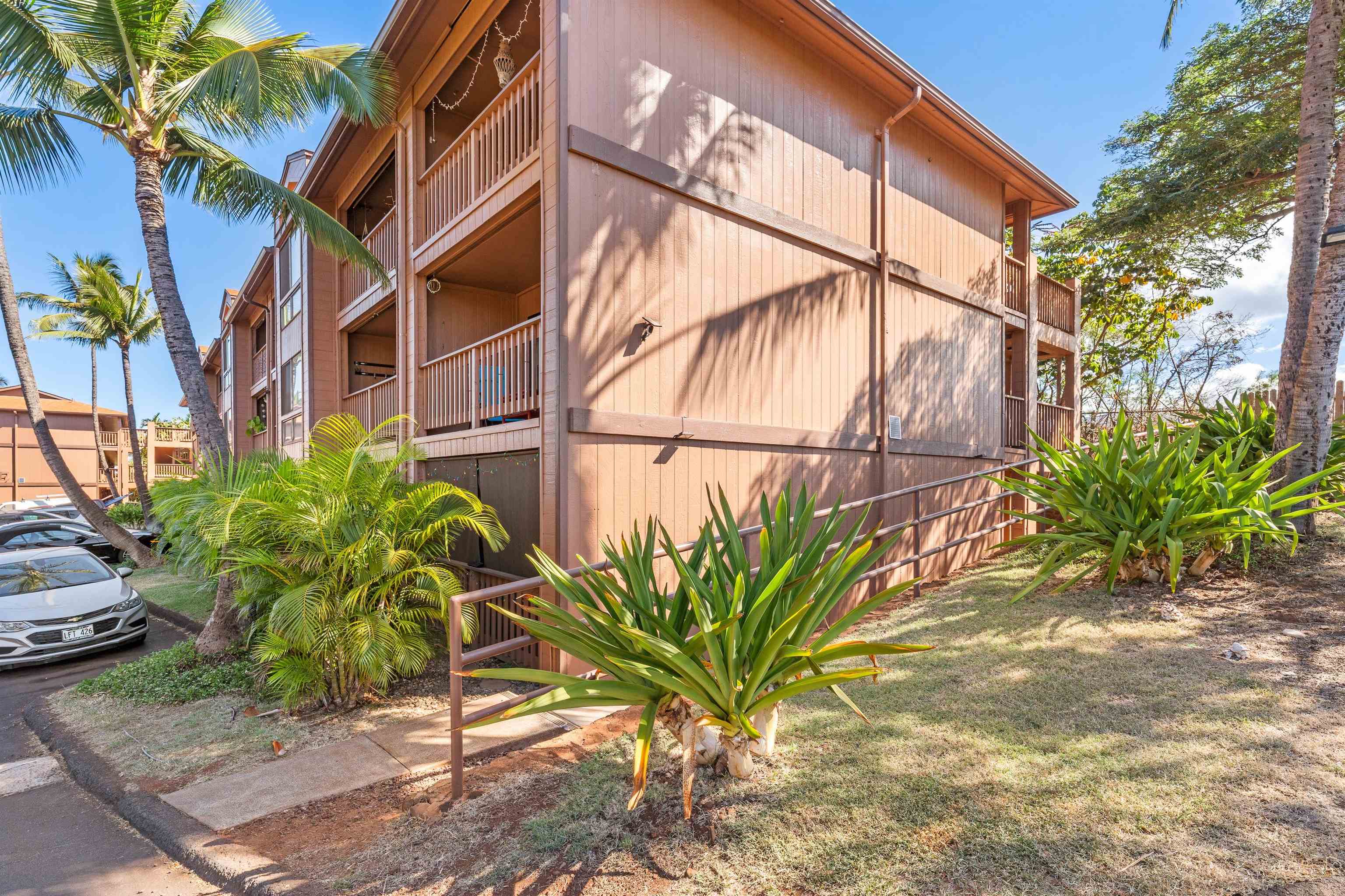 3740 Lower Honoapiilani Rd Unit: G102