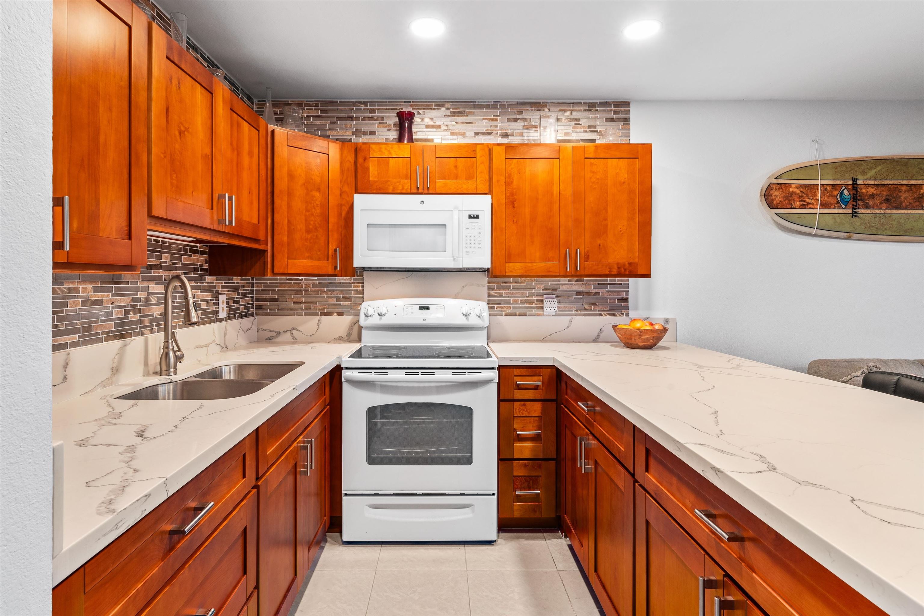 3740 Lower Honoapiilani Rd Unit: G102