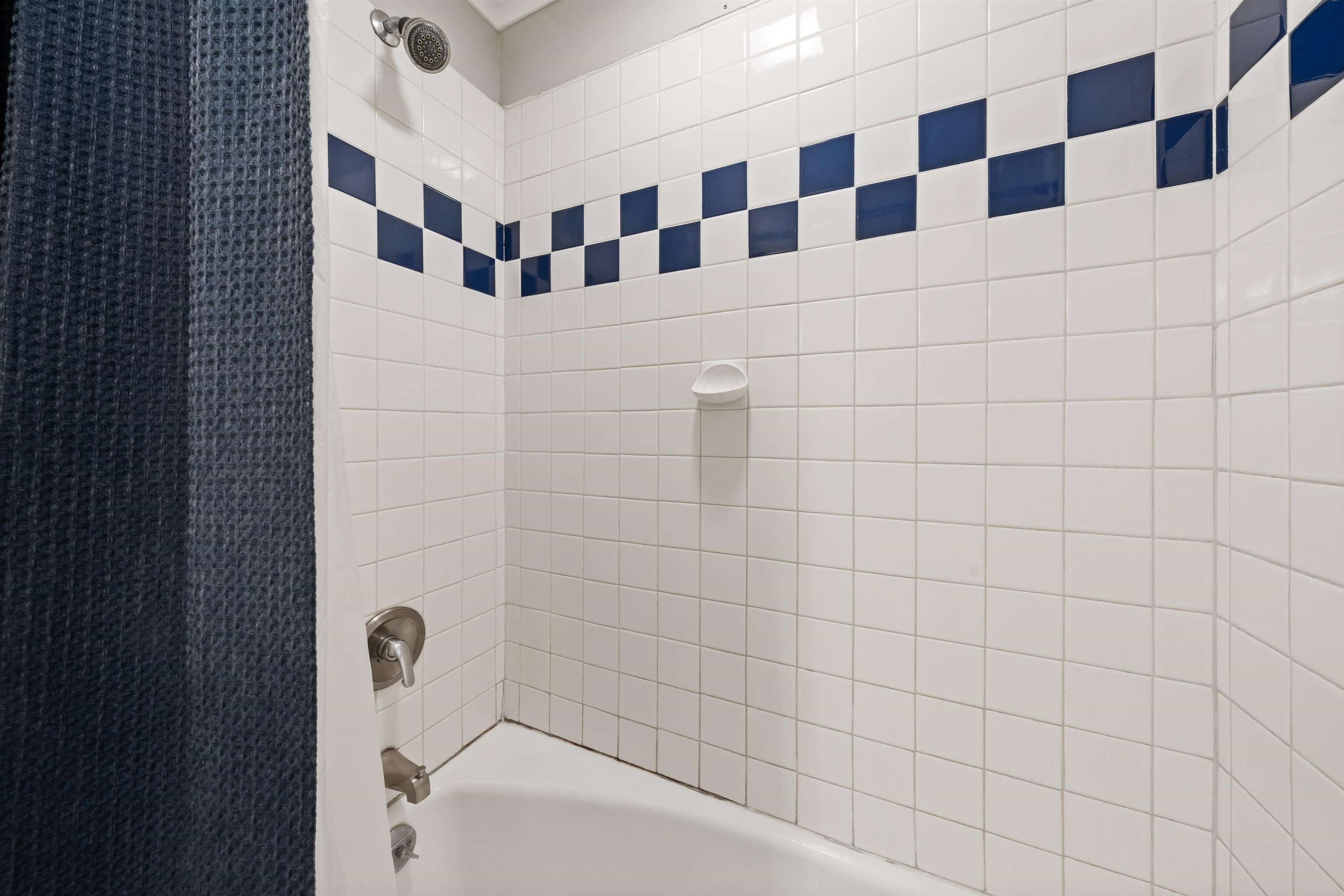 3559 Lower Honoapiilani Rd Unit: 2G