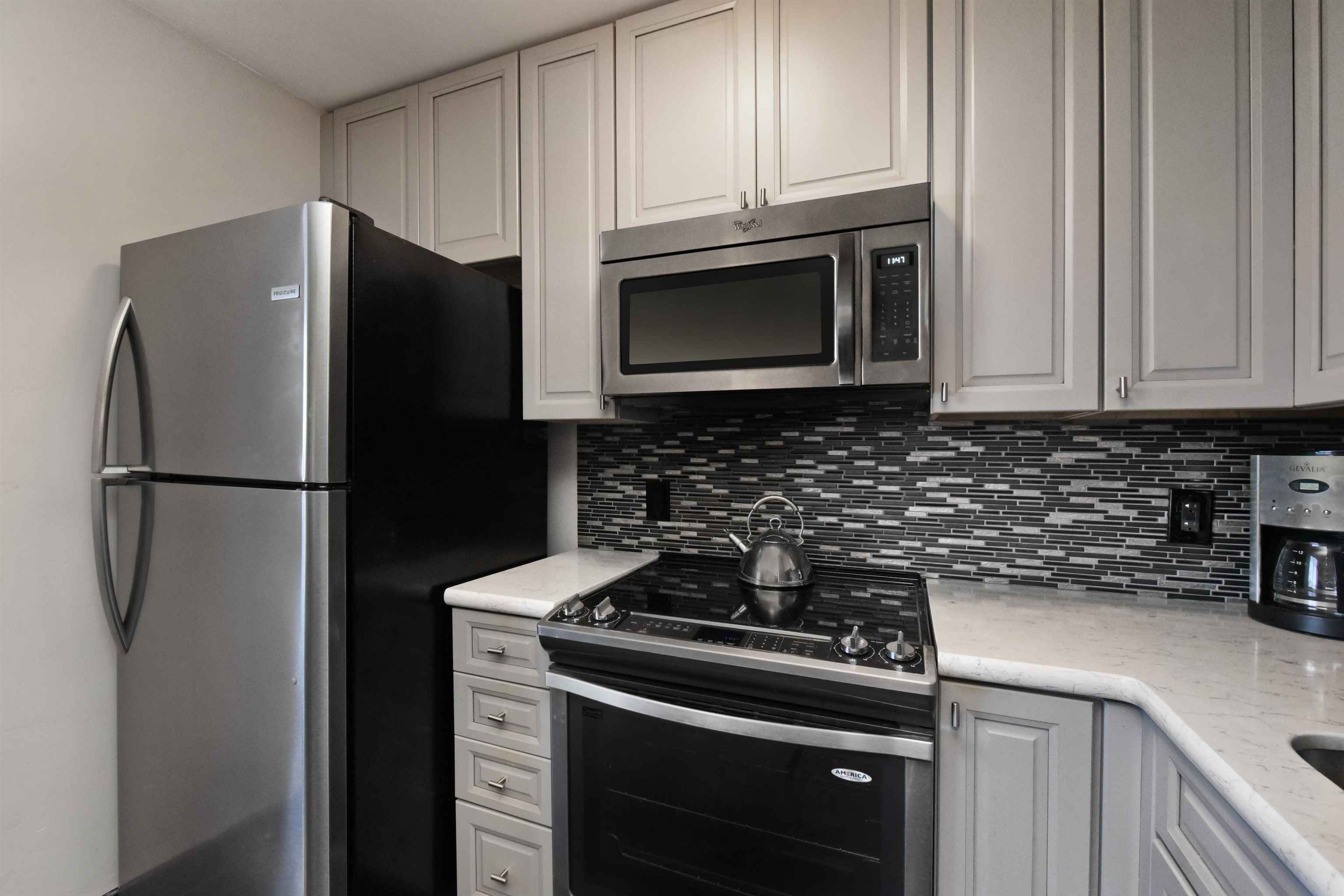 3660 Lower Honoapiilani Rd Unit: 413