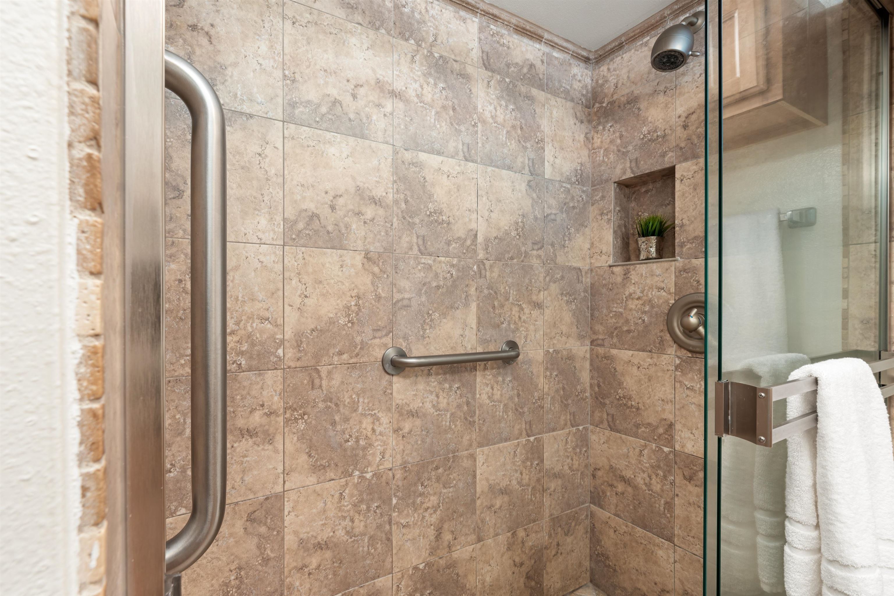 4365 Lower Honoapiilani Rd Unit: 703