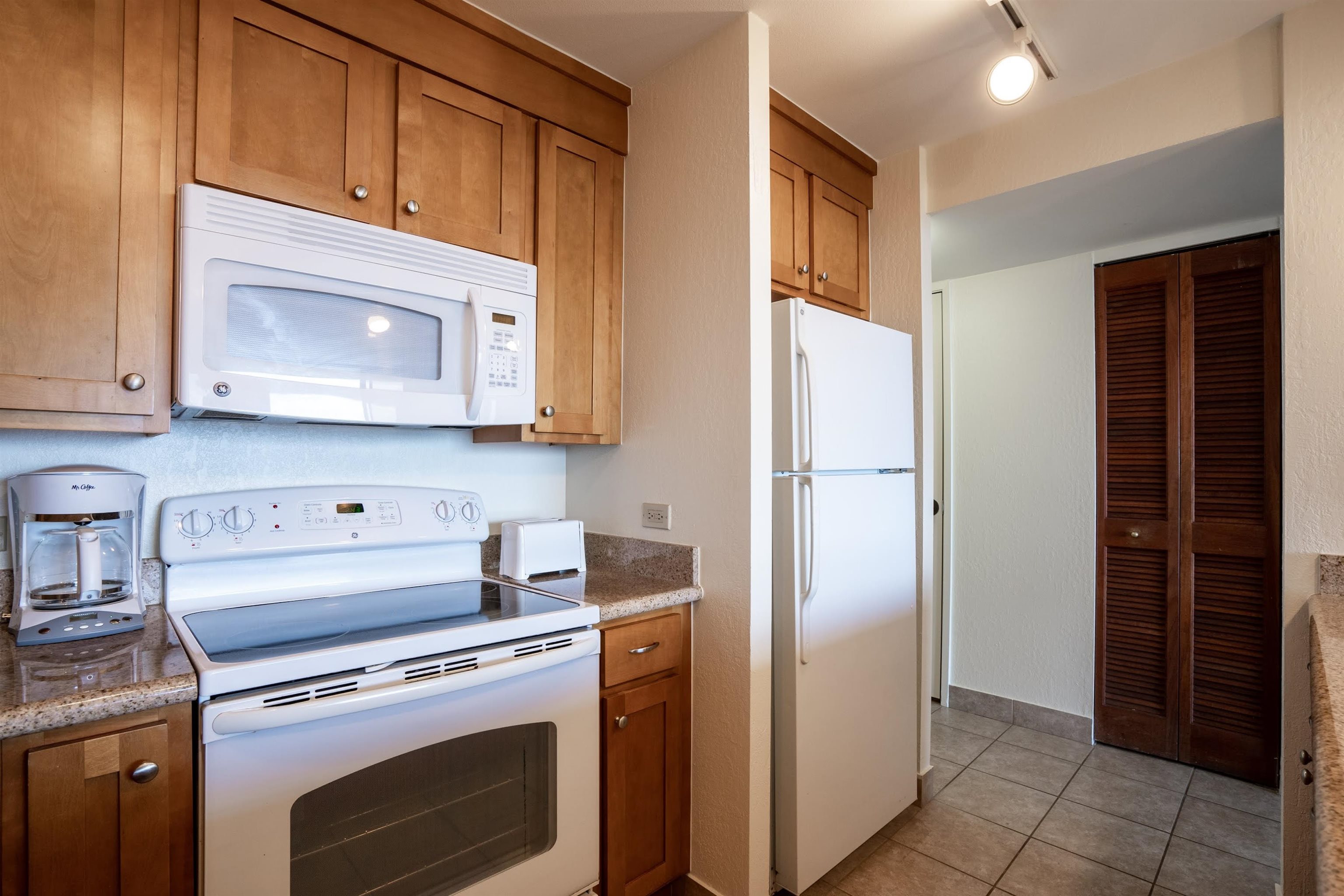3445 Lower Honoapiilani Rd Unit: 826