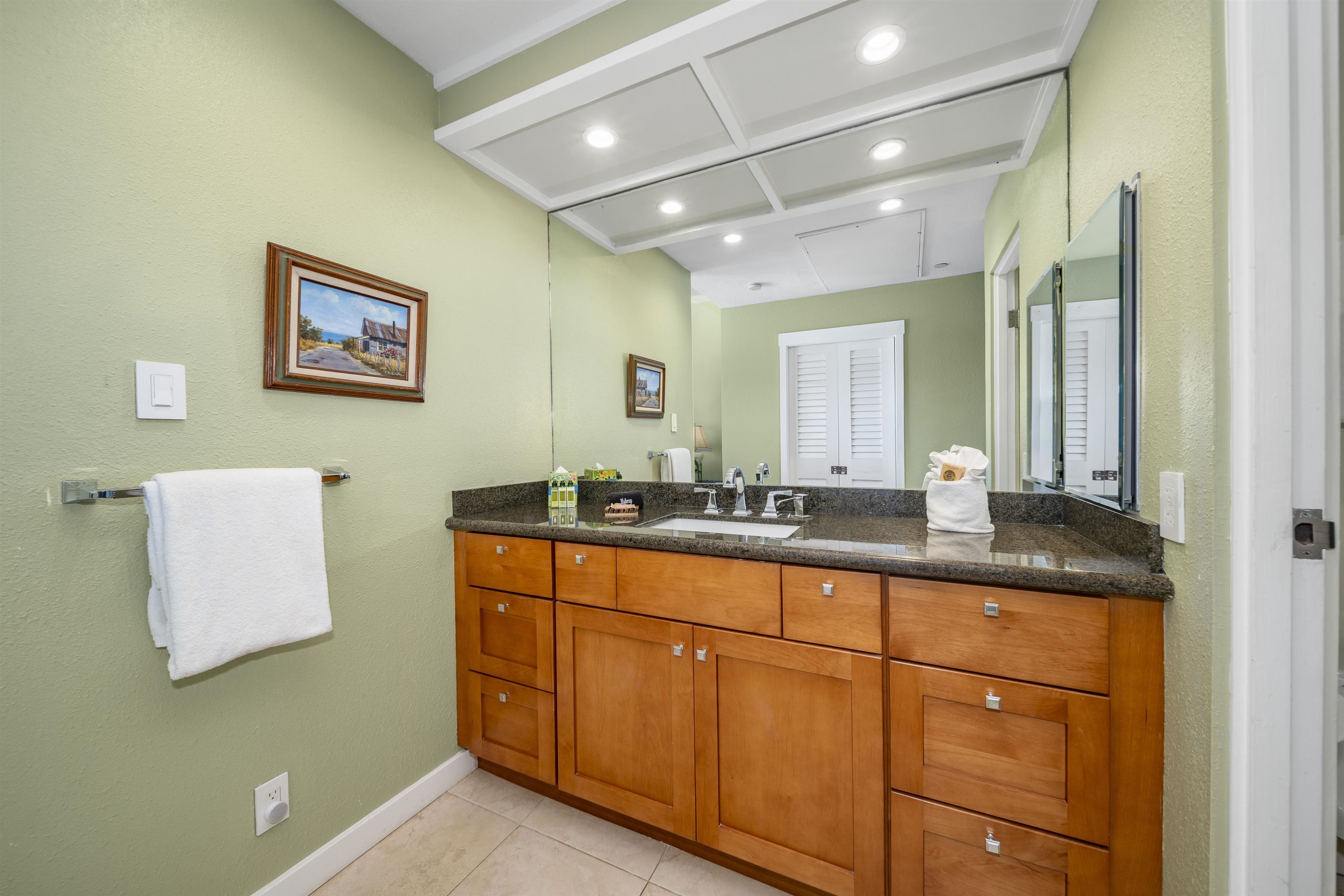 500 KAPALUA Dr Unit: 24P 7-8