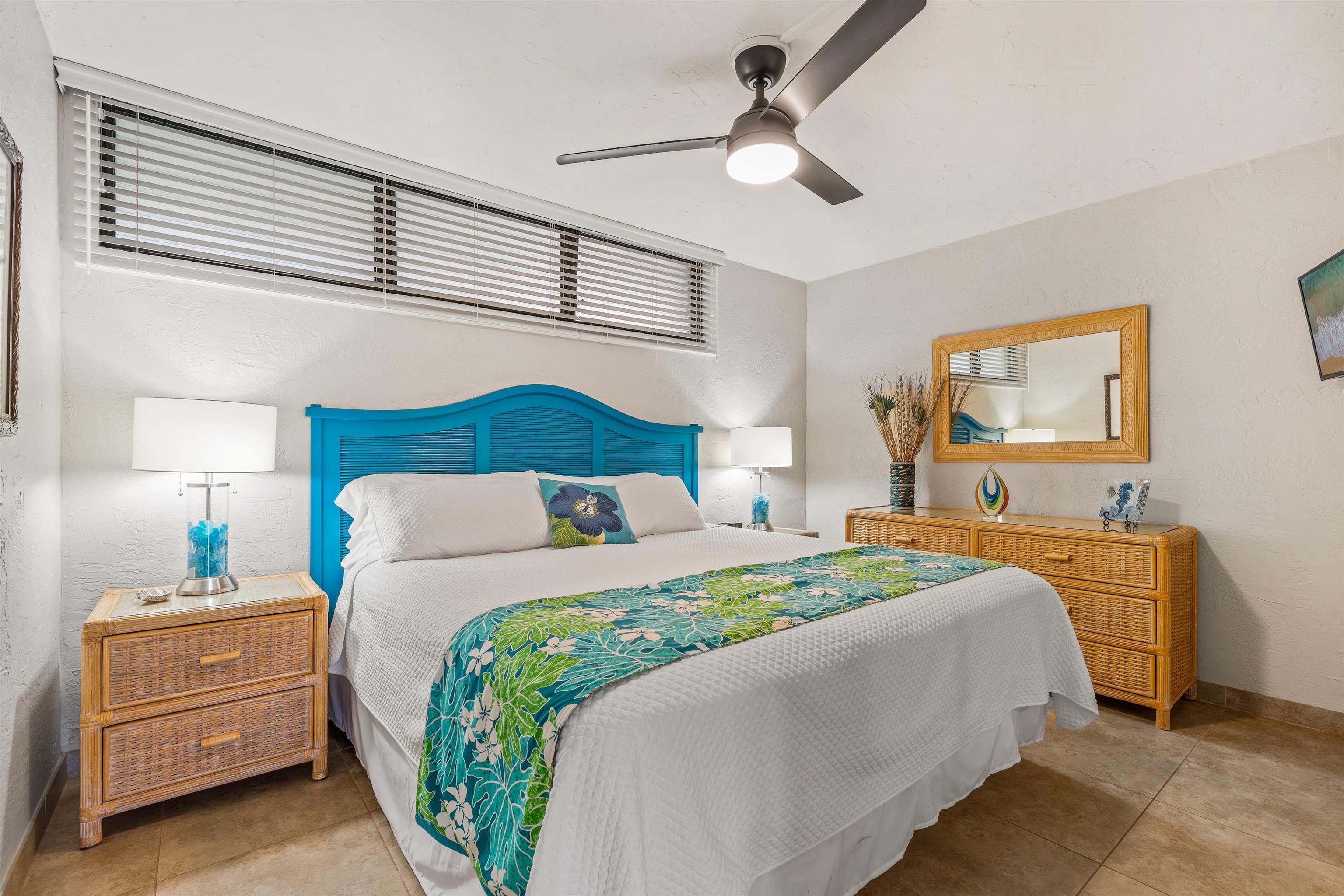 3543 Lower Honoapiilani Rd Unit: E205