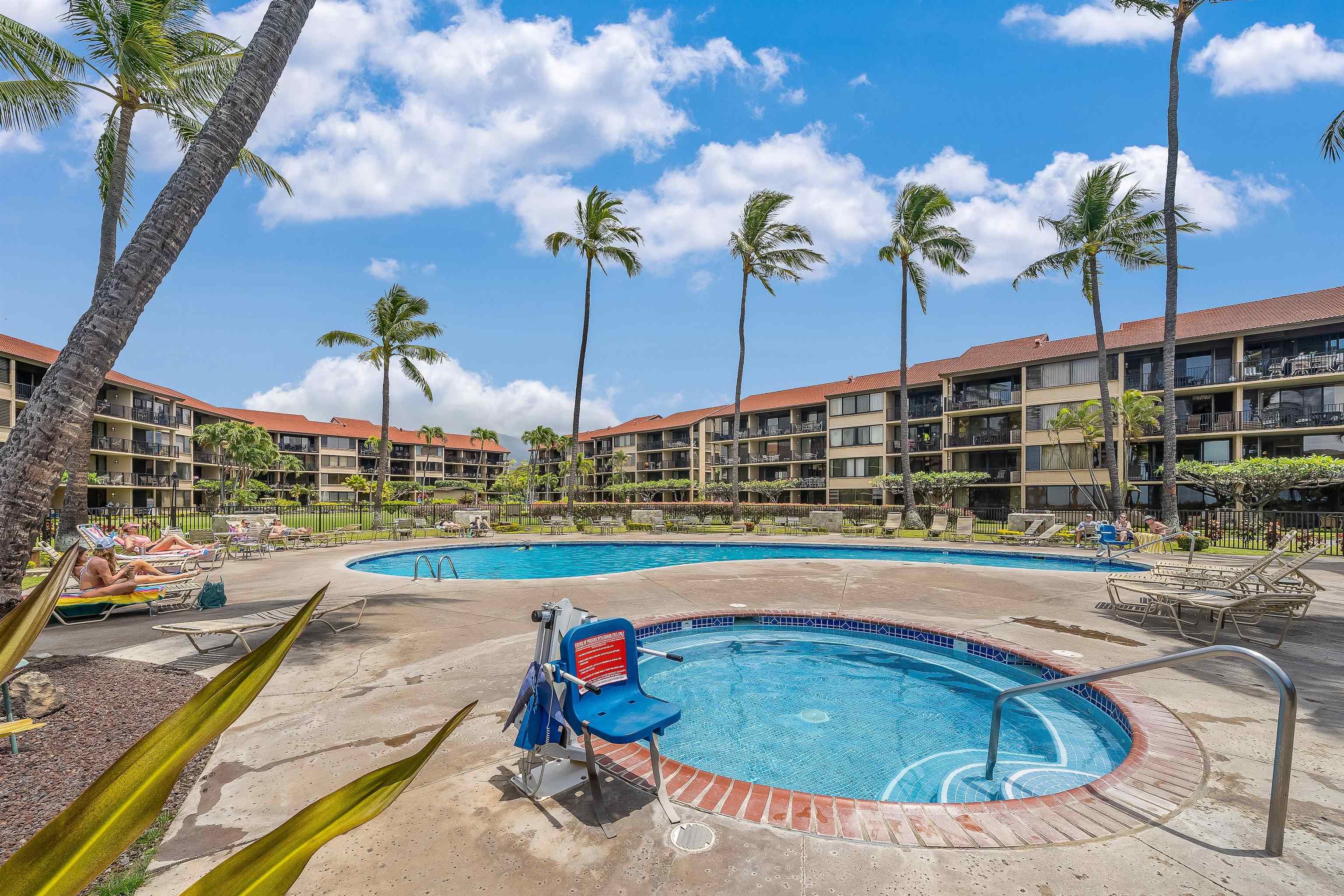 3543 Lower Honoapiilani Rd Unit: E205
