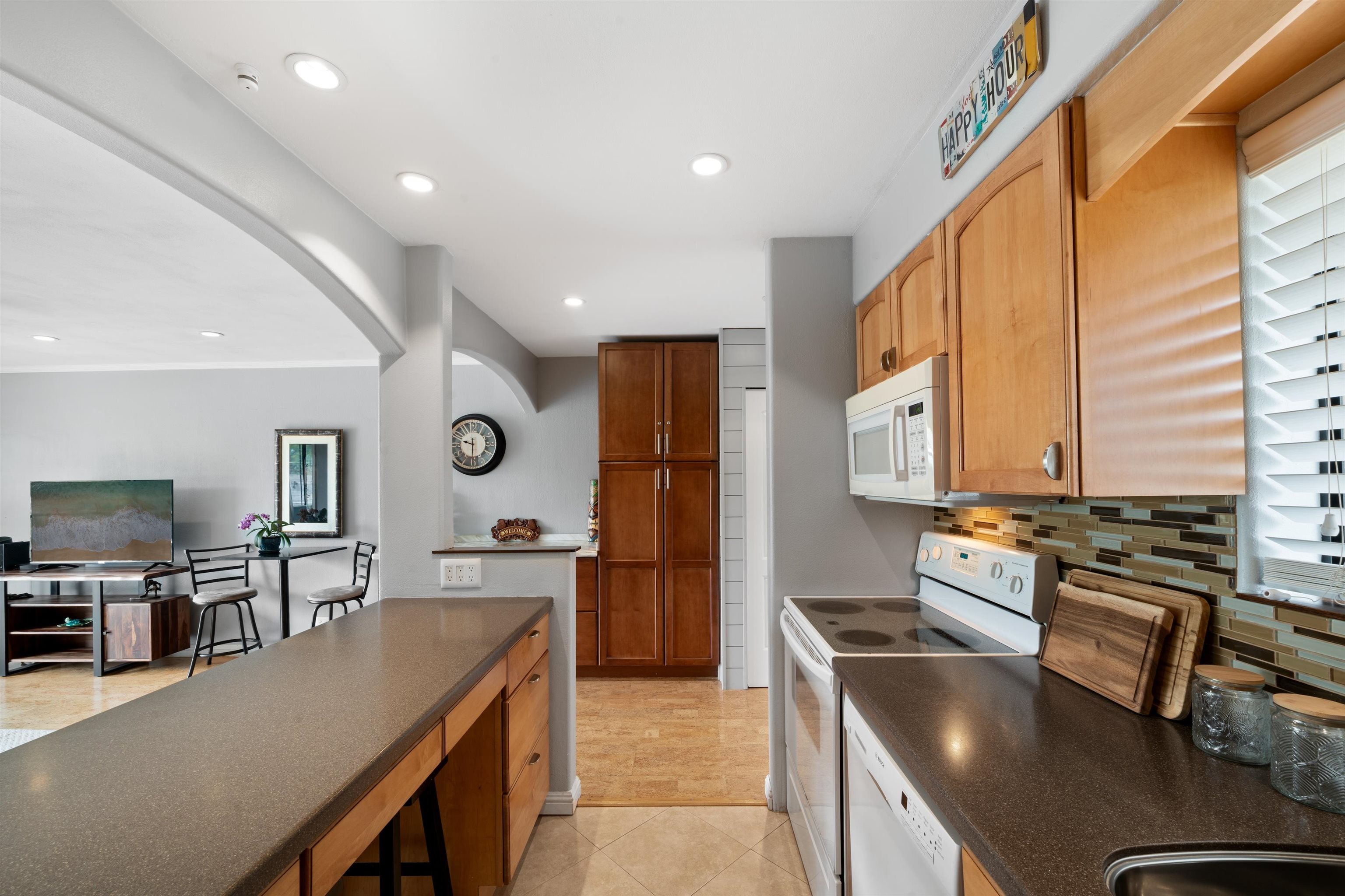 280 HAUOLI St Unit: B10