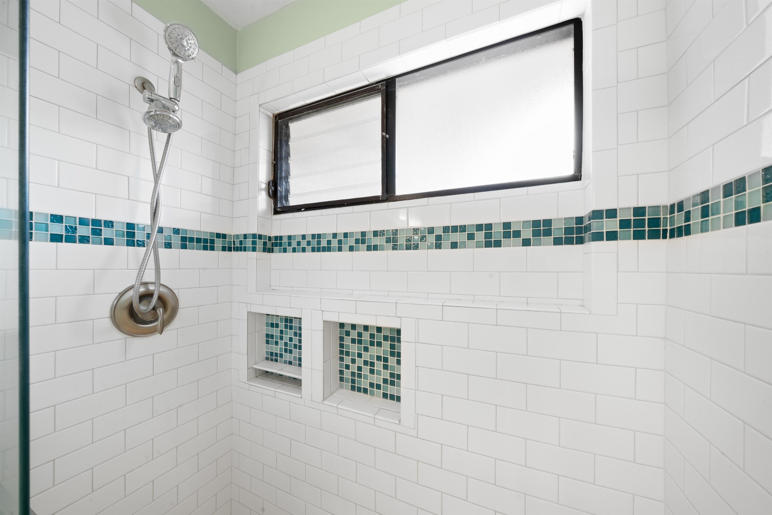 280 HAUOLI St Unit: B10