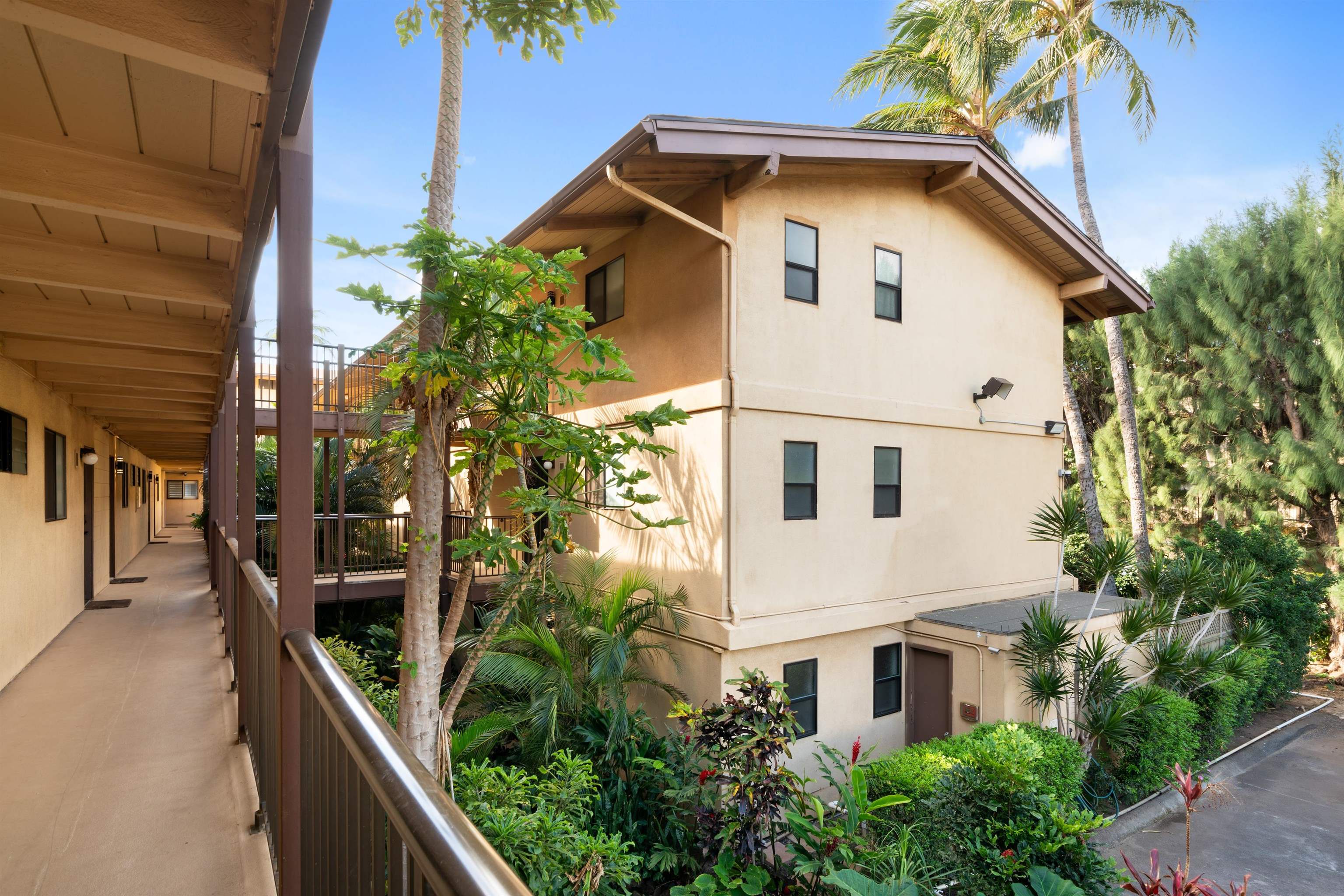 280 HAUOLI St Unit: B10
