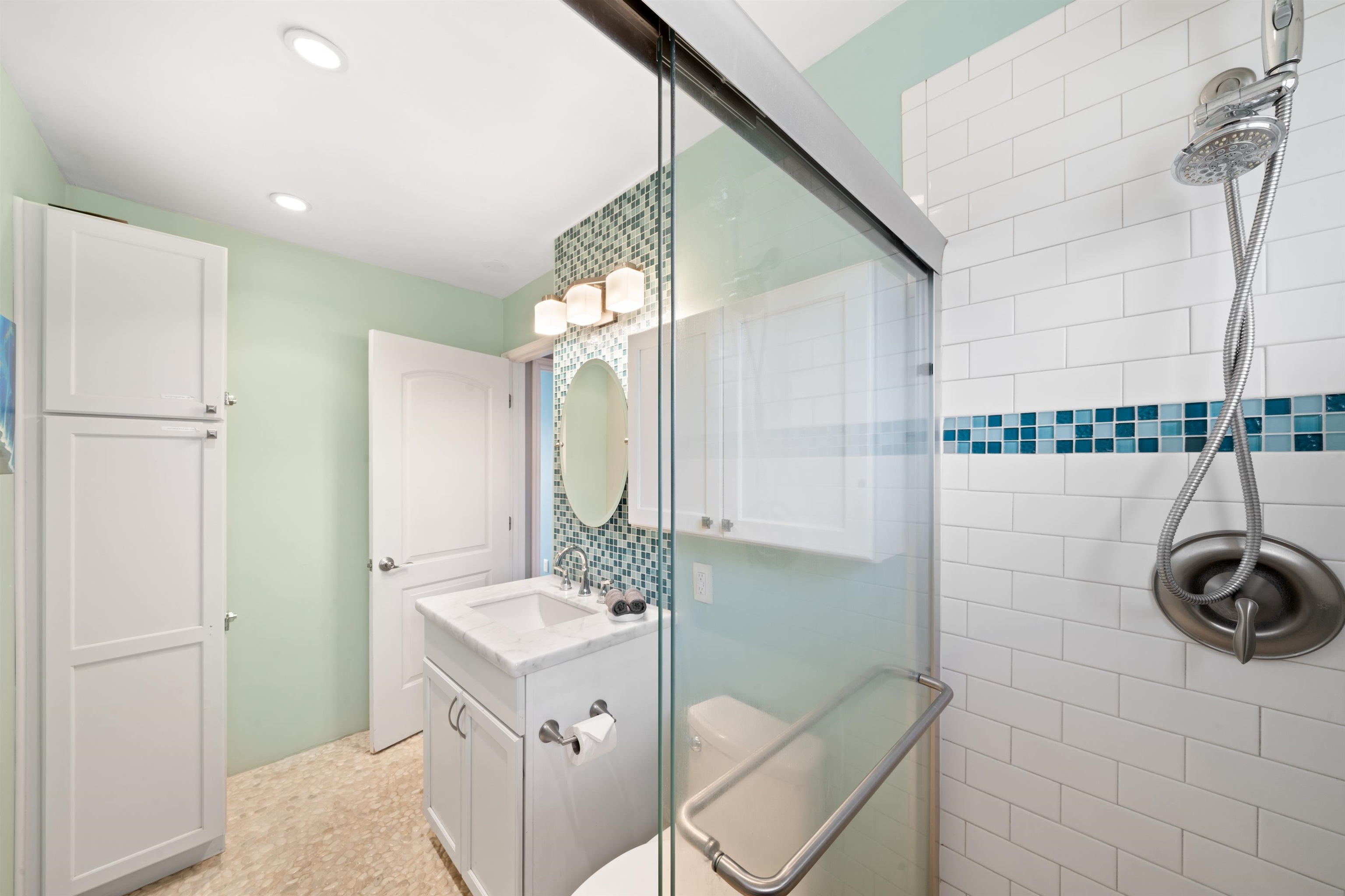 280 HAUOLI St Unit: B10