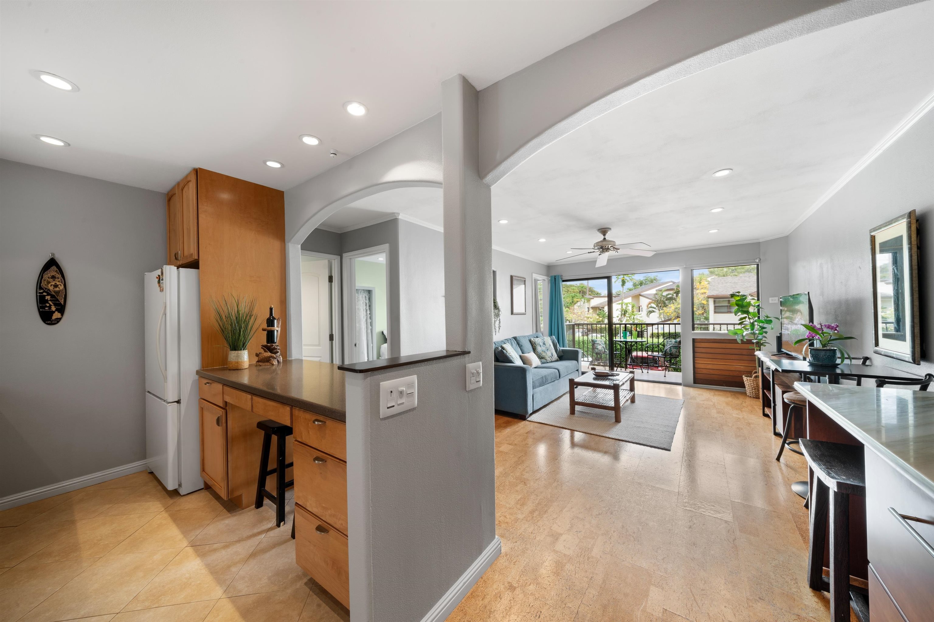 280 HAUOLI St Unit: B10