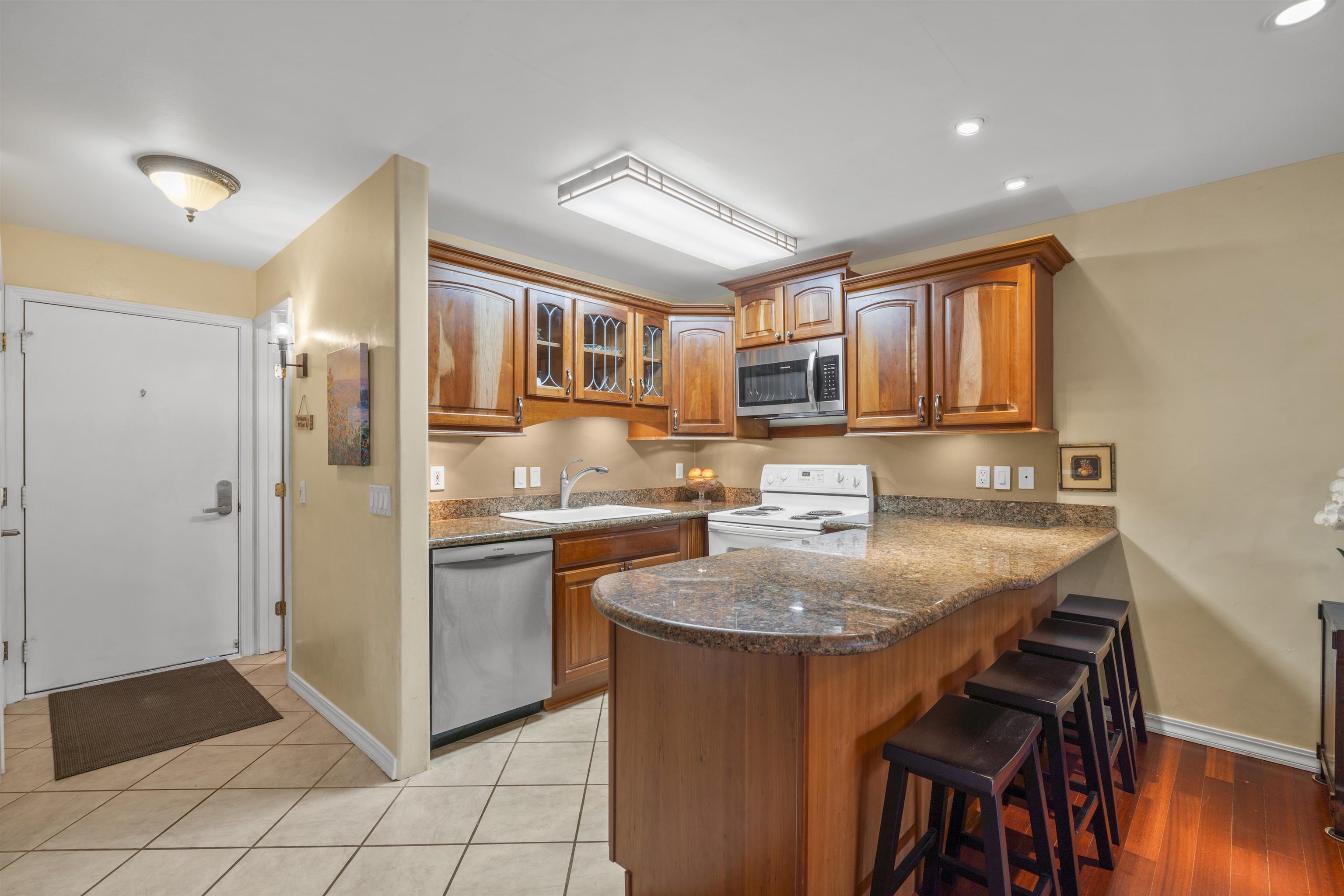 3740 Lower Honoapiilani Rd Unit: A306