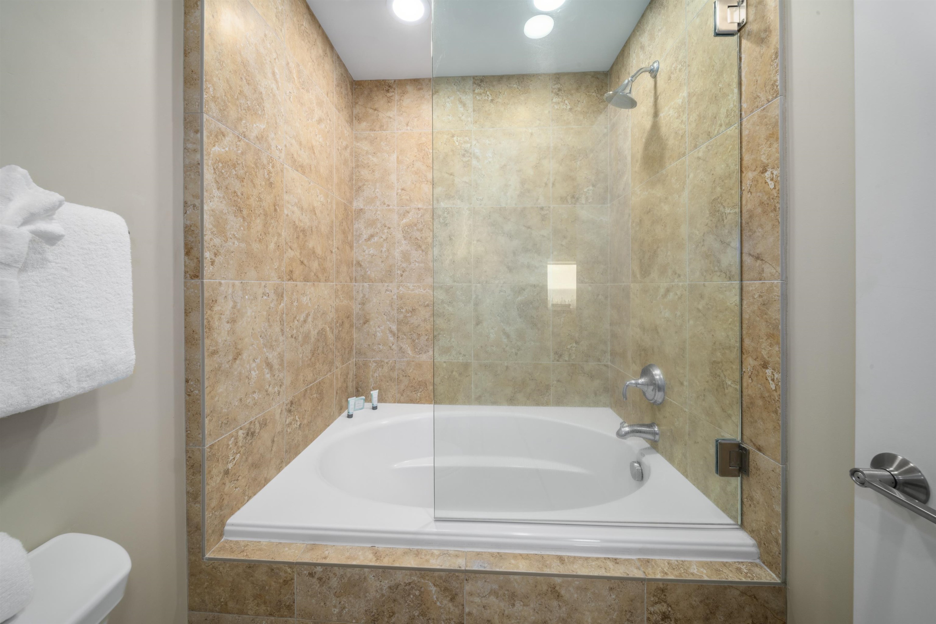 500 KAPALUA Dr Unit: 23P7-8