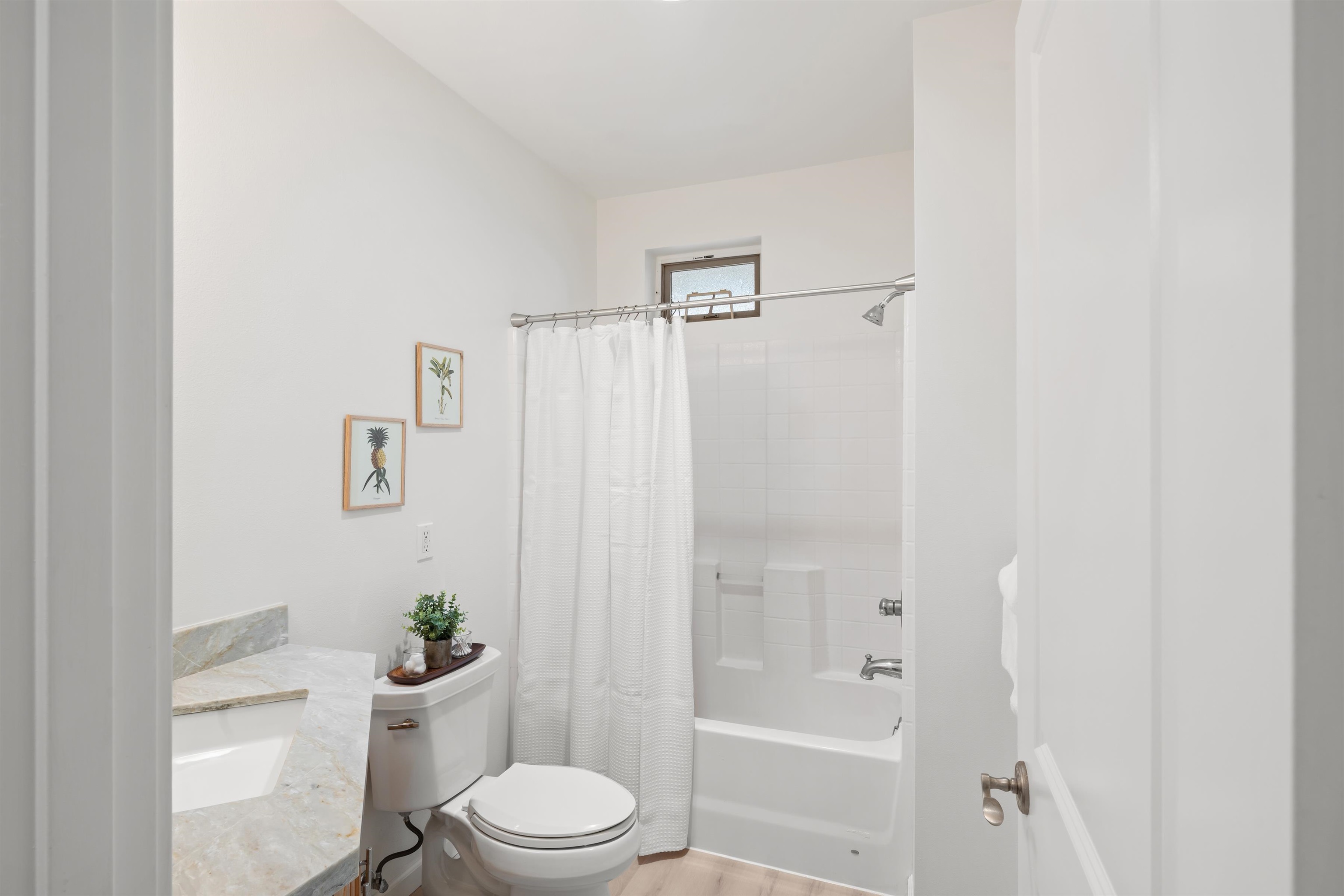 3708 LOWER HONOAPIILANI Rd Unit: E20