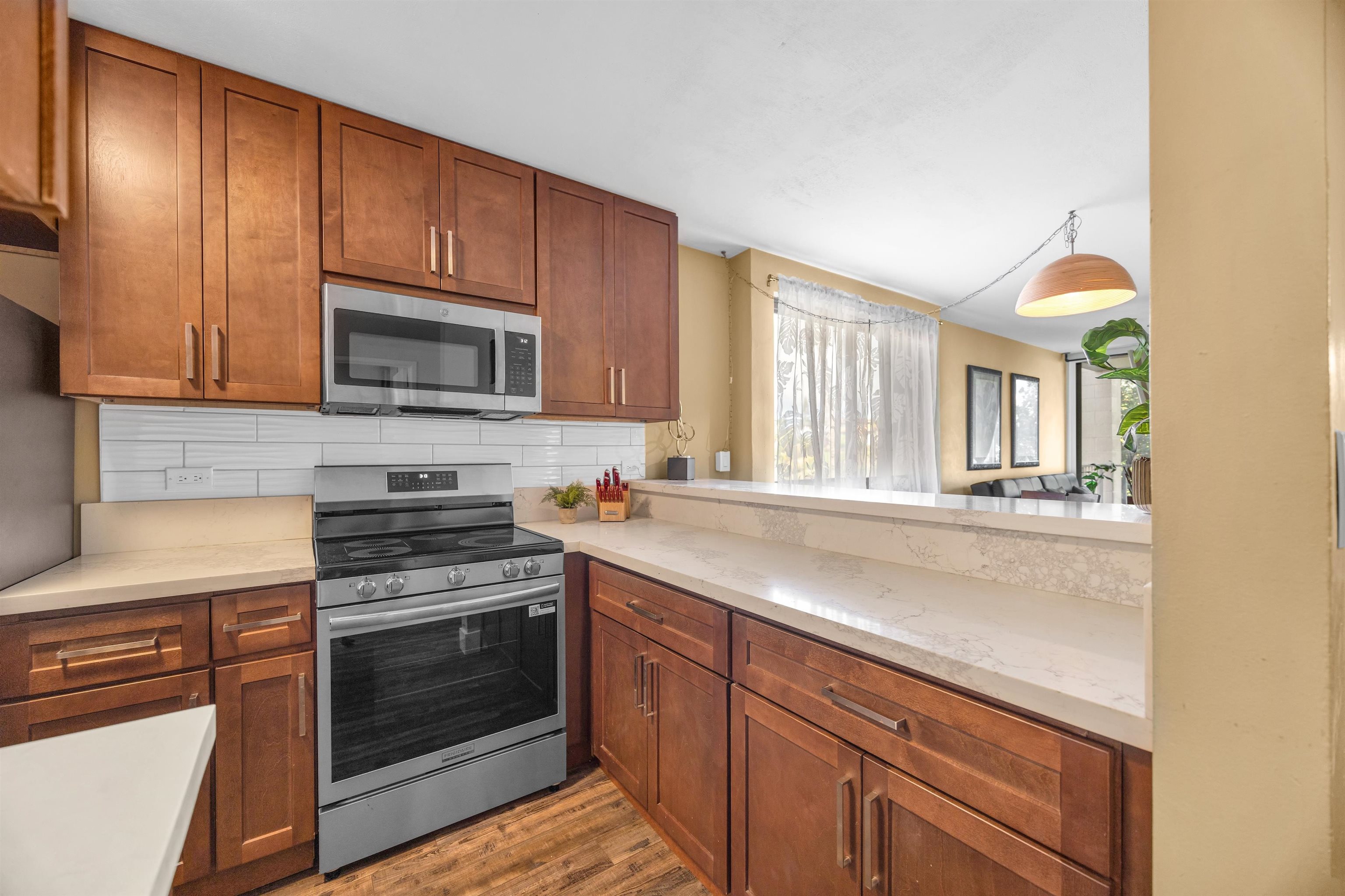 4310 Lower Honoapiilani Rd Unit: 520