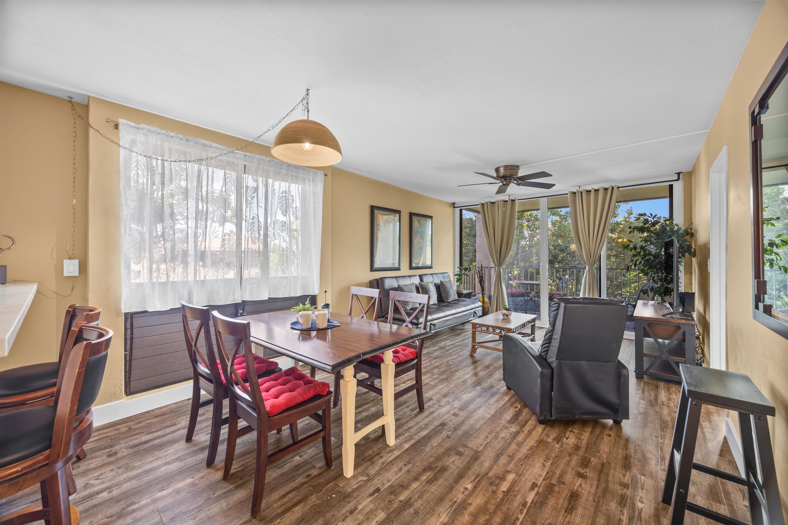 4310 Lower Honoapiilani Rd Unit: 520