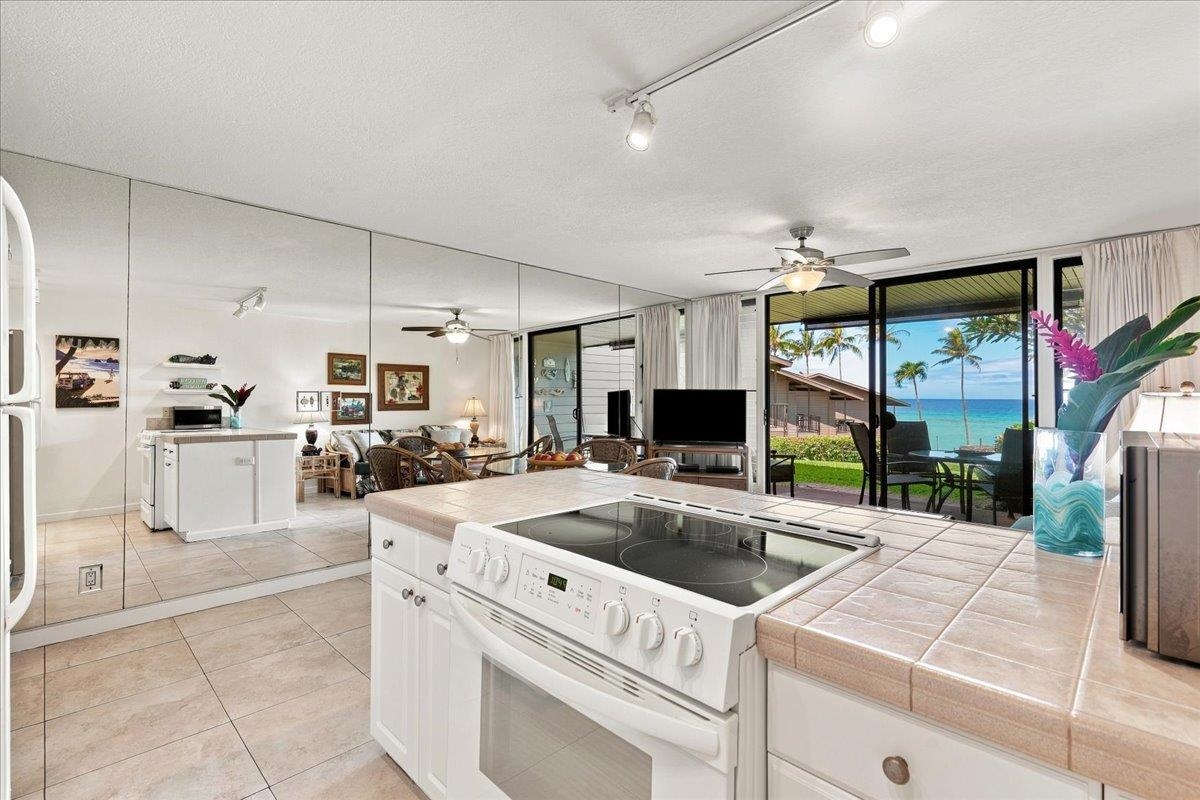 3975 Lower Honoapiilani Rd Unit: 115