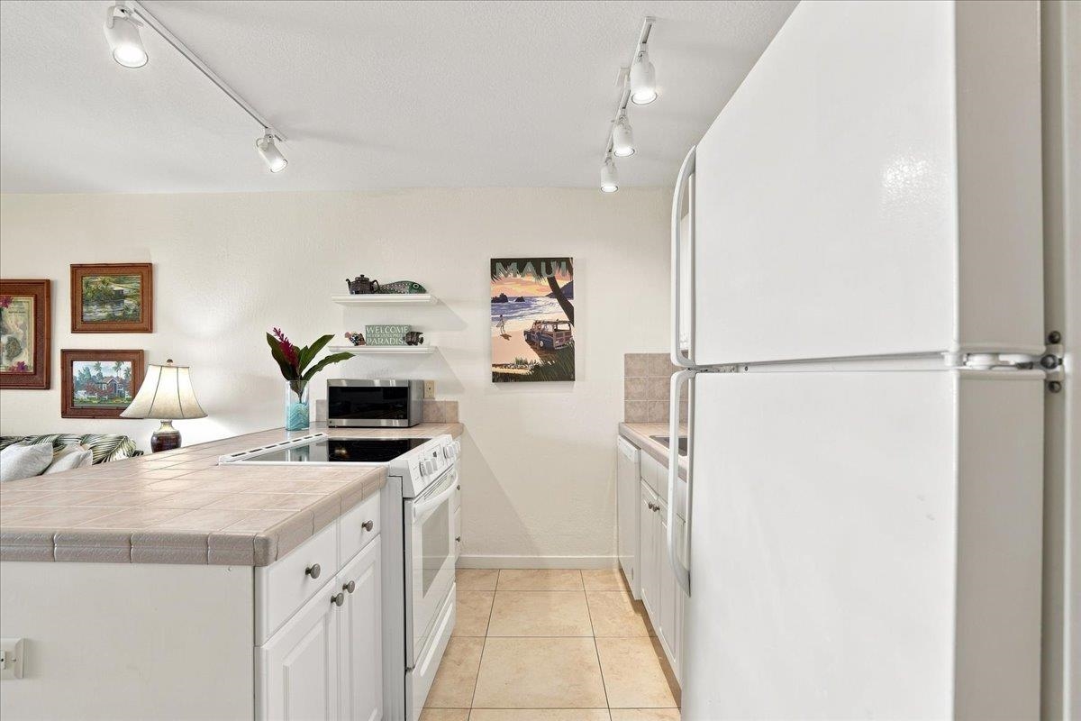 3975 Lower Honoapiilani Rd Unit: 115