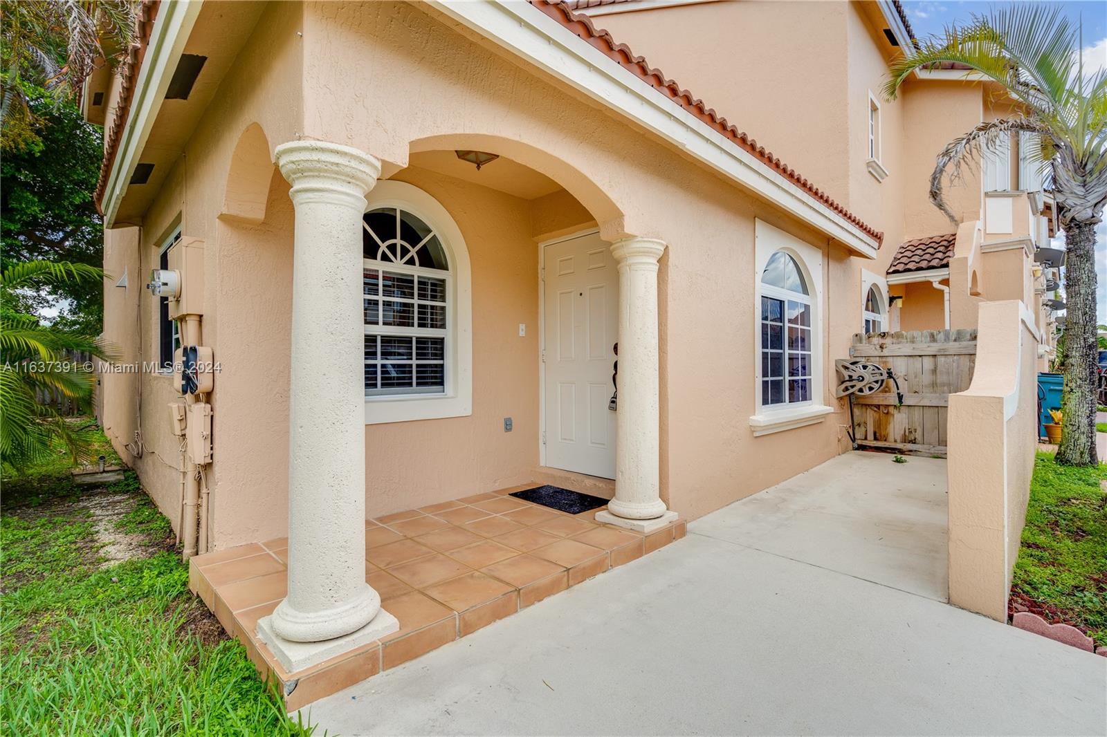 3755 SW 153 Ct