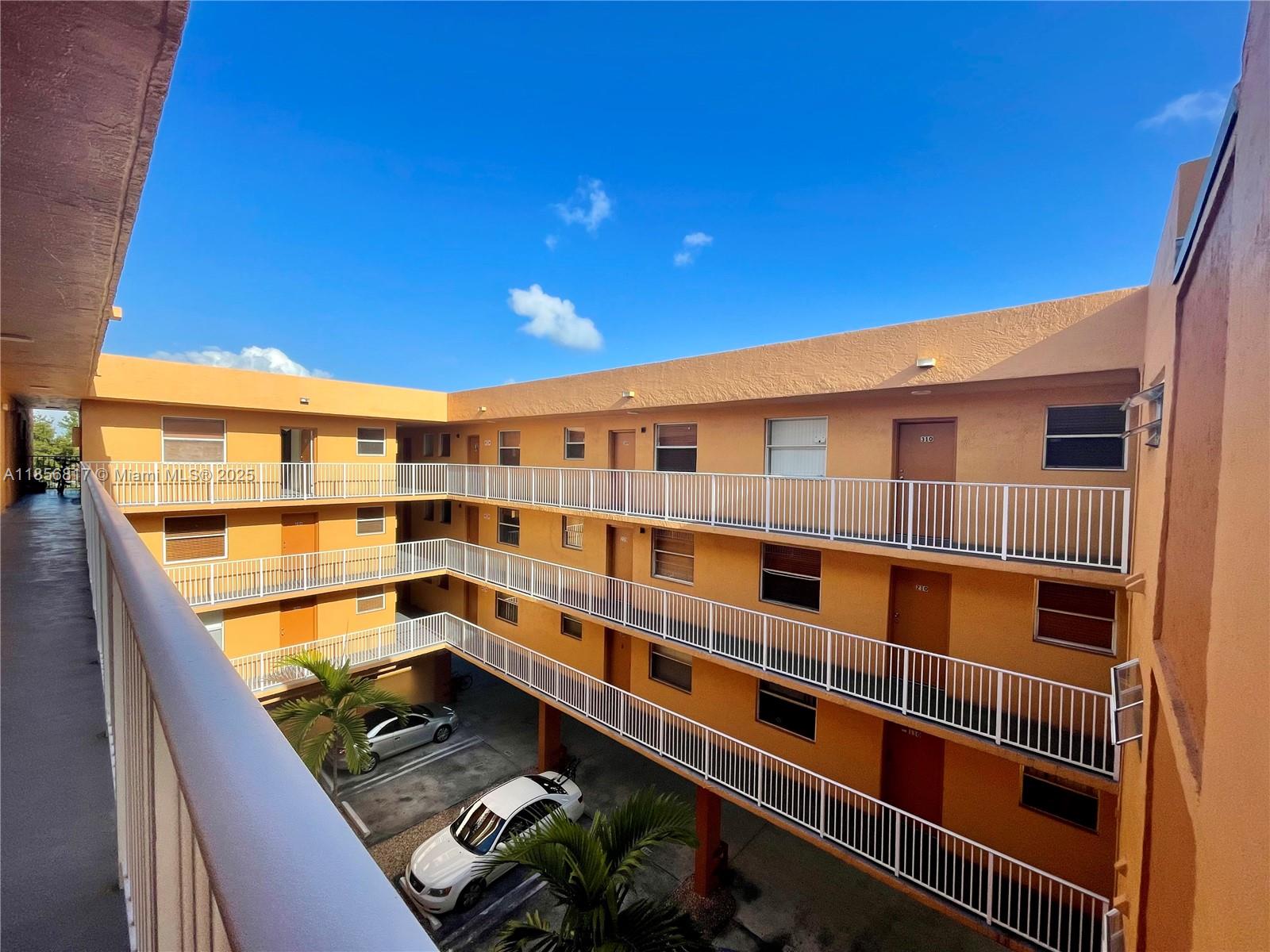 2441 SW 31st Ave # 302