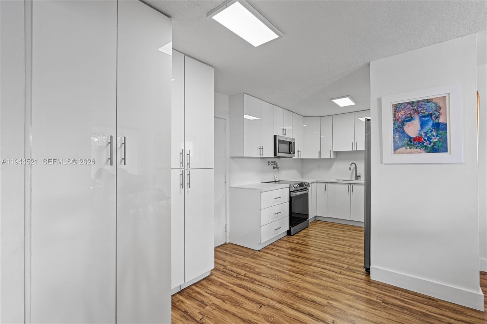 13953 Kendale Lakes Cir # 608B