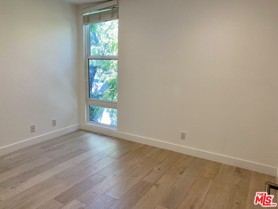 23901 Civic Center Way Unit: 114